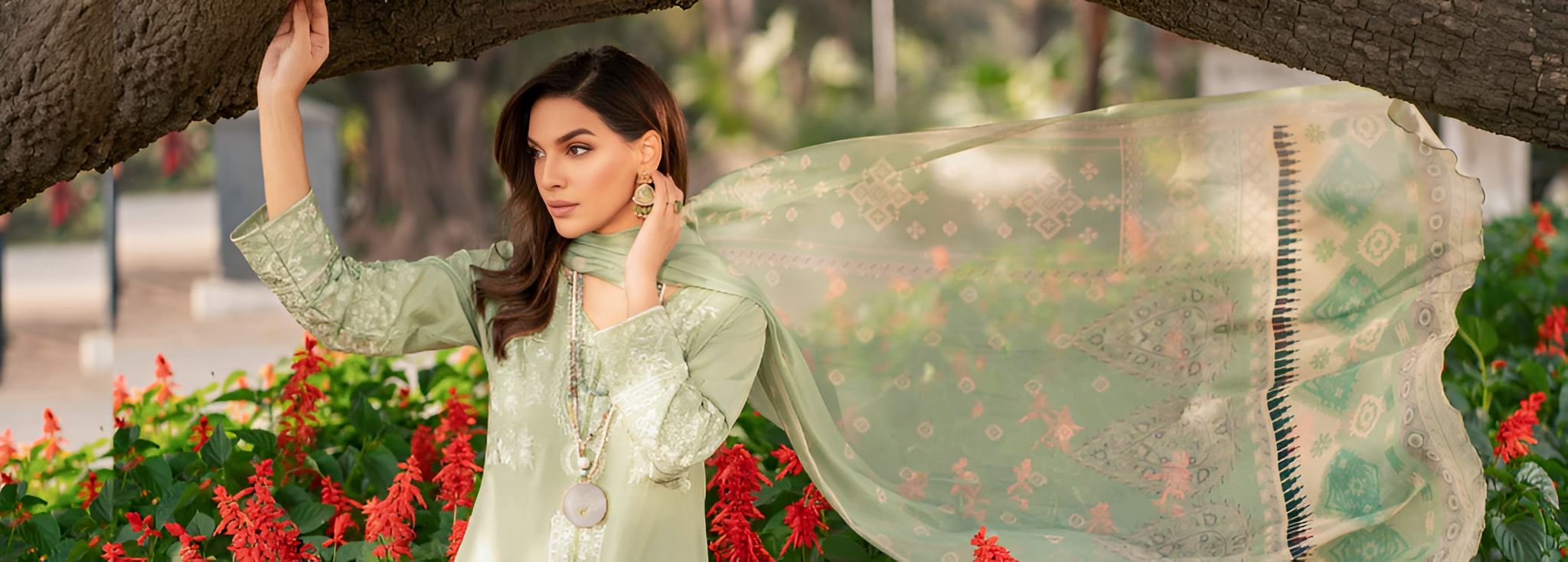 Premium Women Lawn Suits in Pakistan – LuxeSoft.pk Exclusive Collection