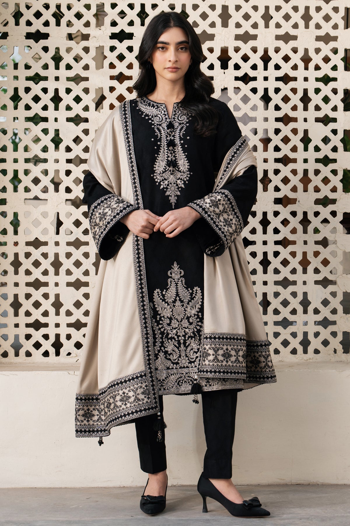 3 Piece - Dhanak Full Heavy Embroidered Suit with Dhanak Digital Printed Dupatta (Unstitched)