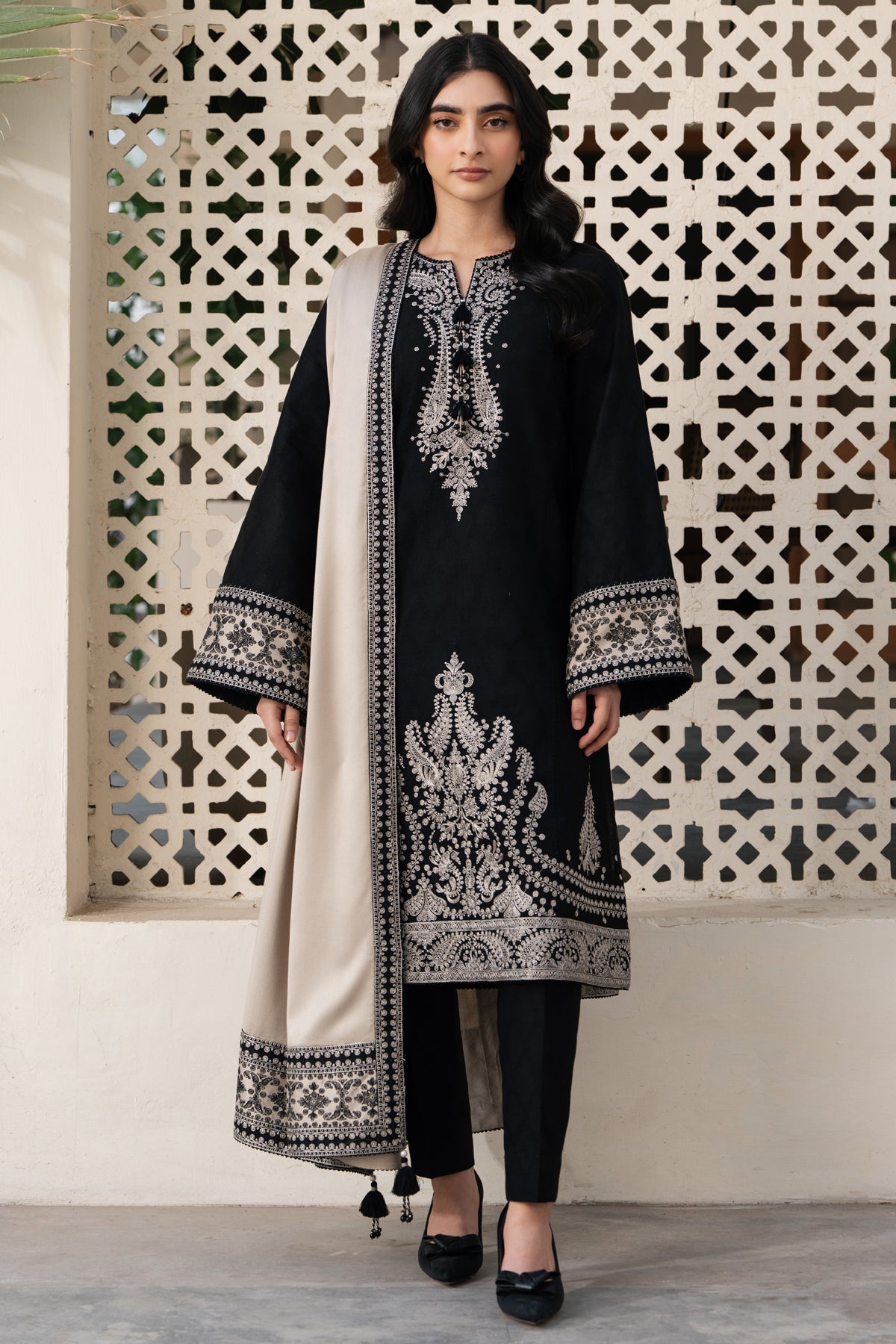 3 Piece - Dhanak Full Heavy Embroidered Suit with Dhanak Digital Printed Dupatta (Unstitched)