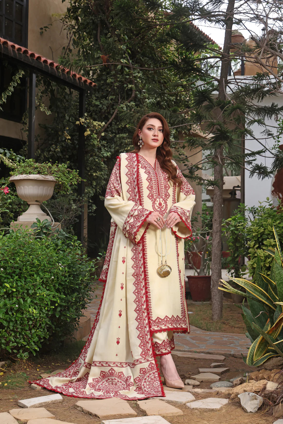 3 Piece - Dhanak Embroidered Suit with Dhanak Heavy Embroidered Shawl (Unstitched)