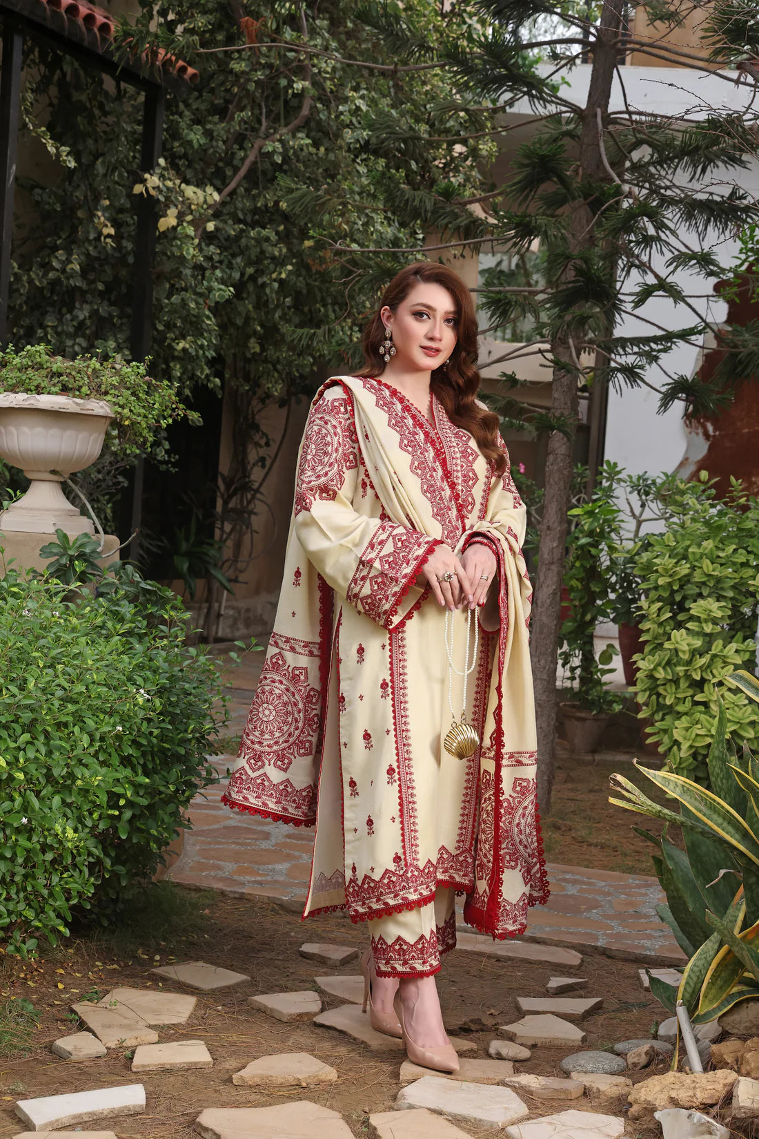 3 Piece - Dhanak Embroidered Suit with Dhanak Heavy Embroidered Shawl (Unstitched)
