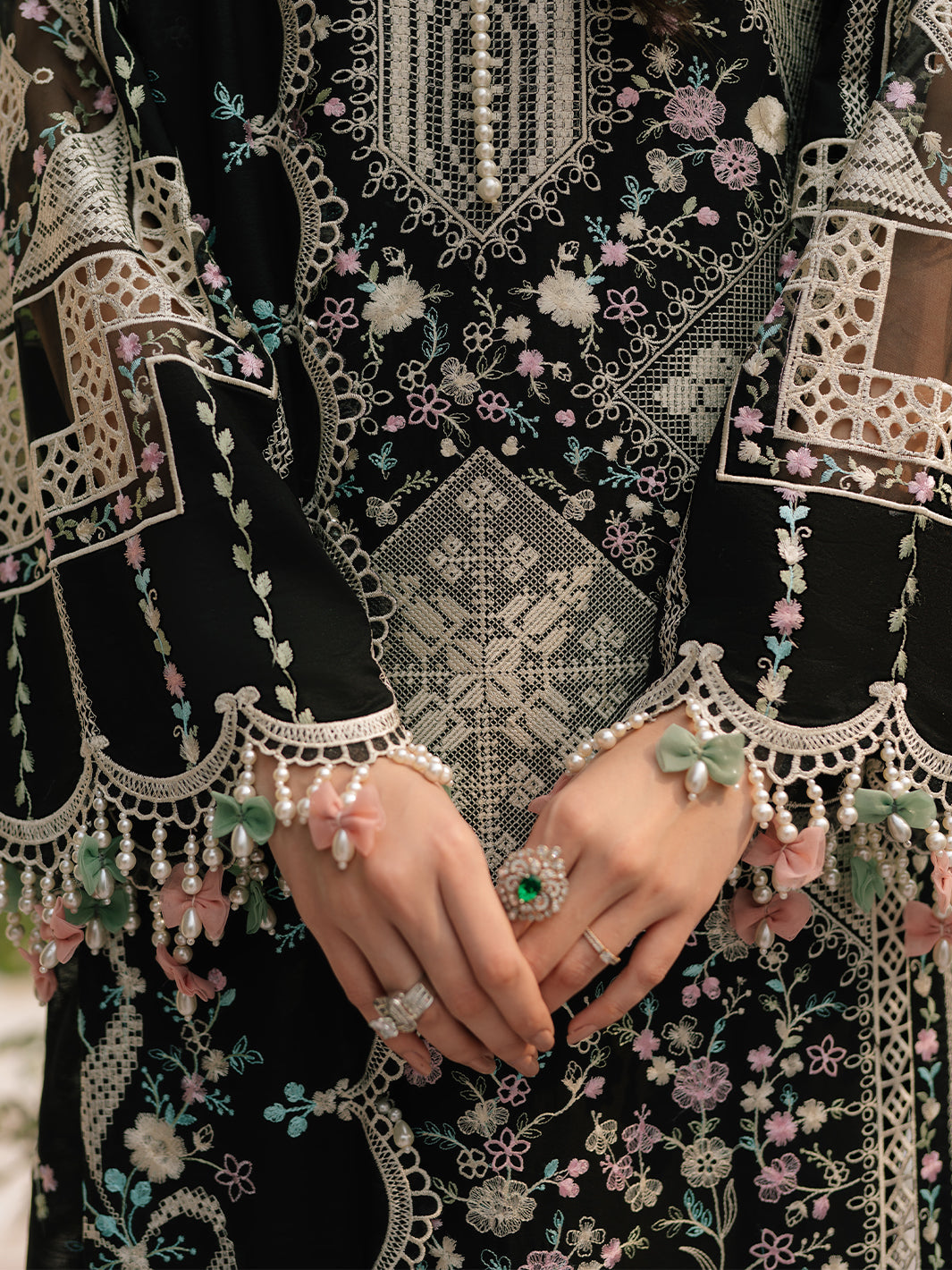 3 Piece - Dhanak Embroidered Suit with Dhanak Embroidered Shawl (Unstitched)