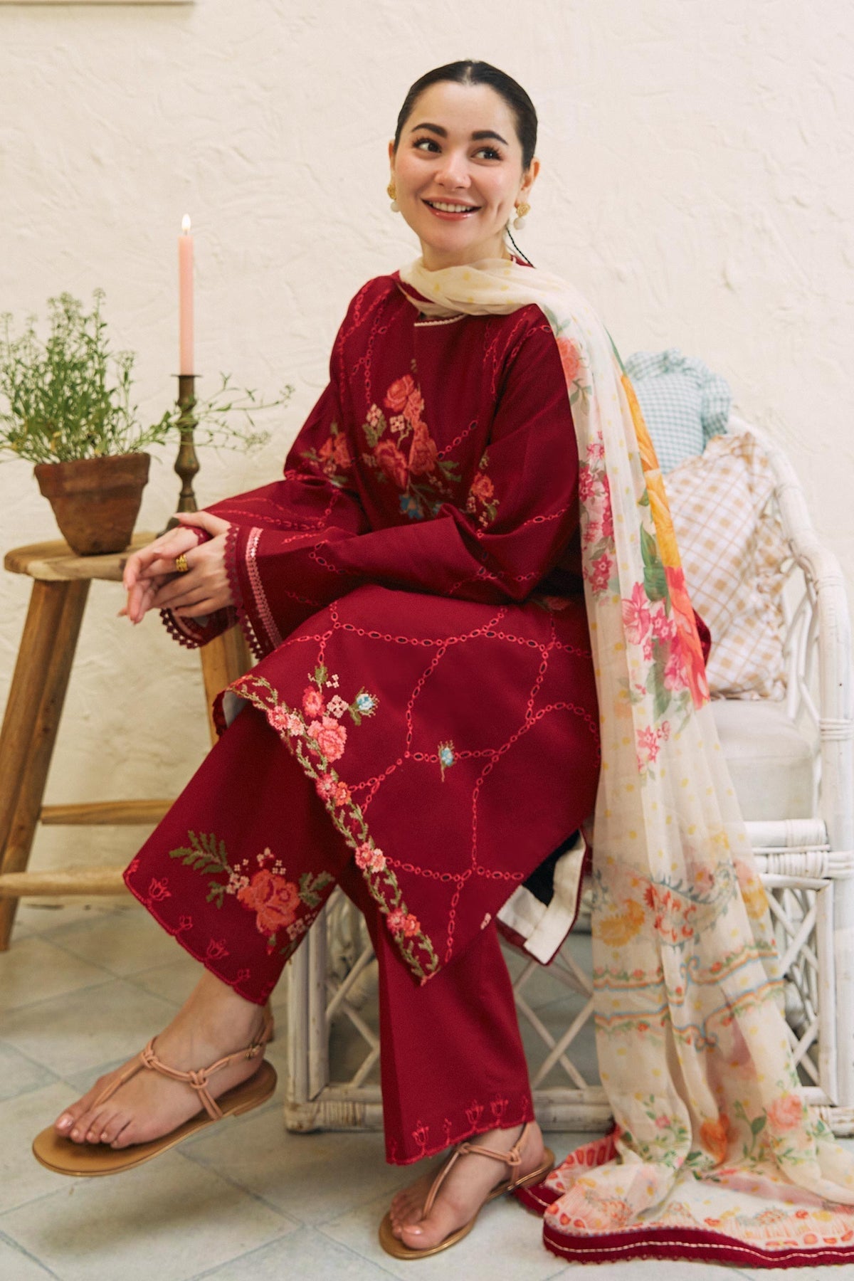 3 Piece - Zara Shahjahan Lawn Embroidered Suit with Printed Organza Duppatta (Unstitched)