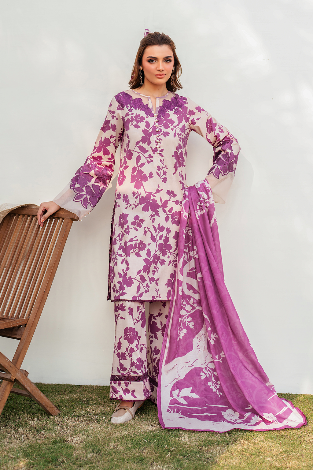 3 Piece - Iznik Khaddar Full Heavy Embroidered Suit with Digital Printed Khaddar Dupatta (Unstitched)
