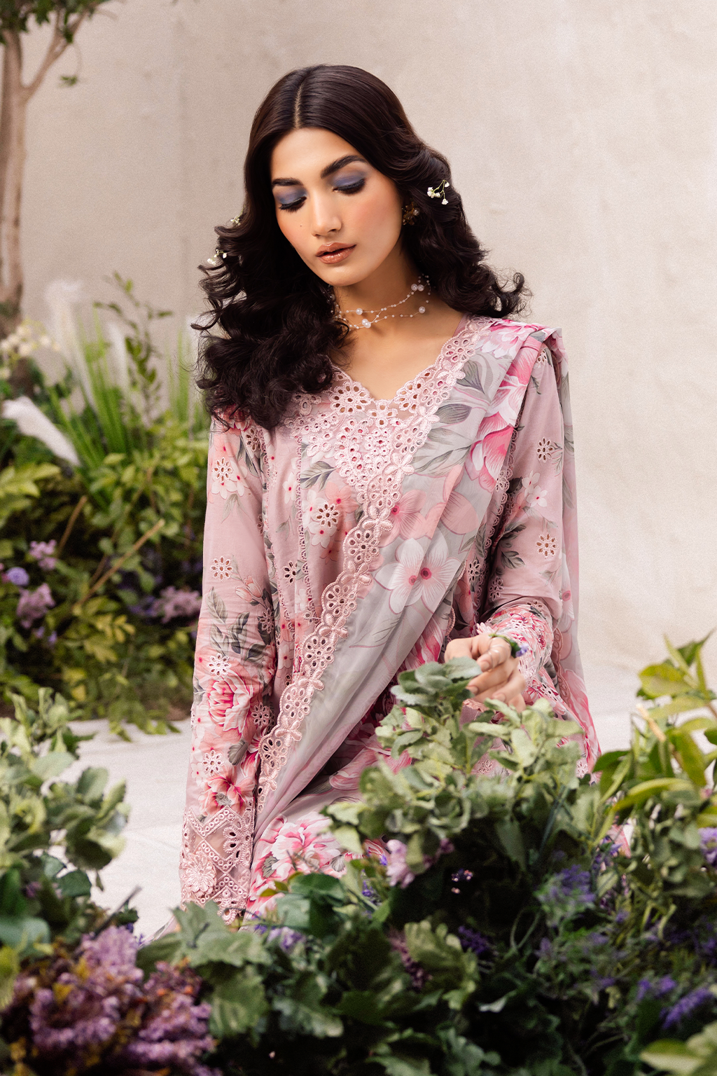 3 Piece - Iznik Printed Lawn Embroidered+ Chikenkari Suit with Printed Chiffon Duppatta (Unstitched)