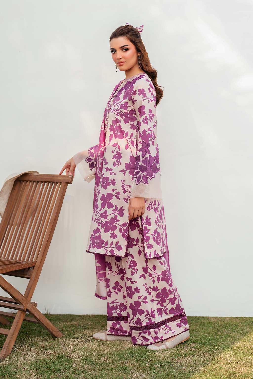 3 Piece - Iznik Khaddar Full Heavy Embroidered Suit with Digital Printed Khaddar Dupatta (Unstitched)