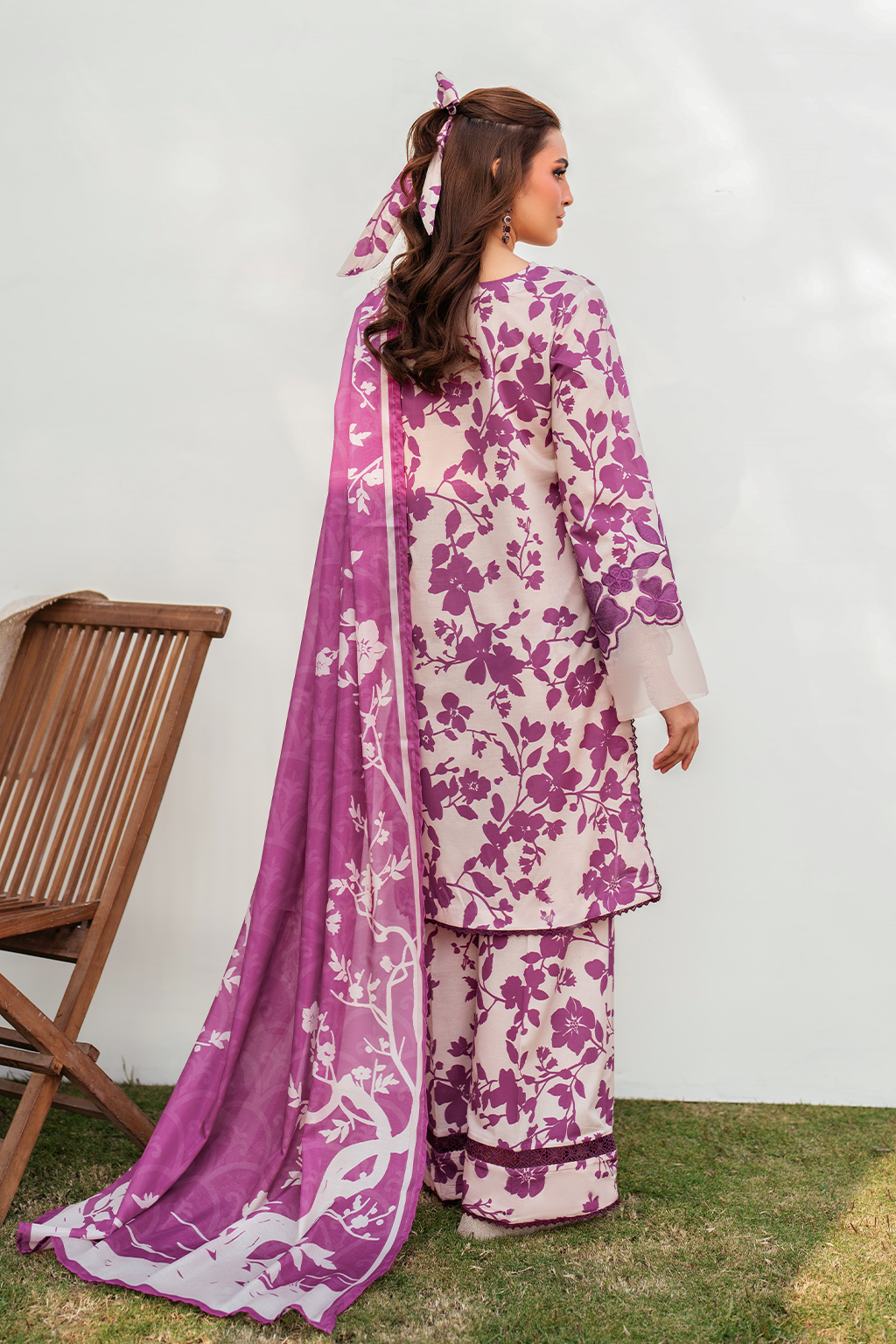 3 Piece - Iznik Khaddar Full Heavy Embroidered Suit with Digital Printed Khaddar Dupatta (Unstitched)