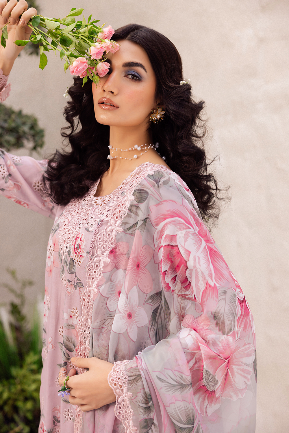 3 Piece - Iznik Printed Lawn Embroidered+ Chikenkari Suit with Printed Chiffon Duppatta (Unstitched)
