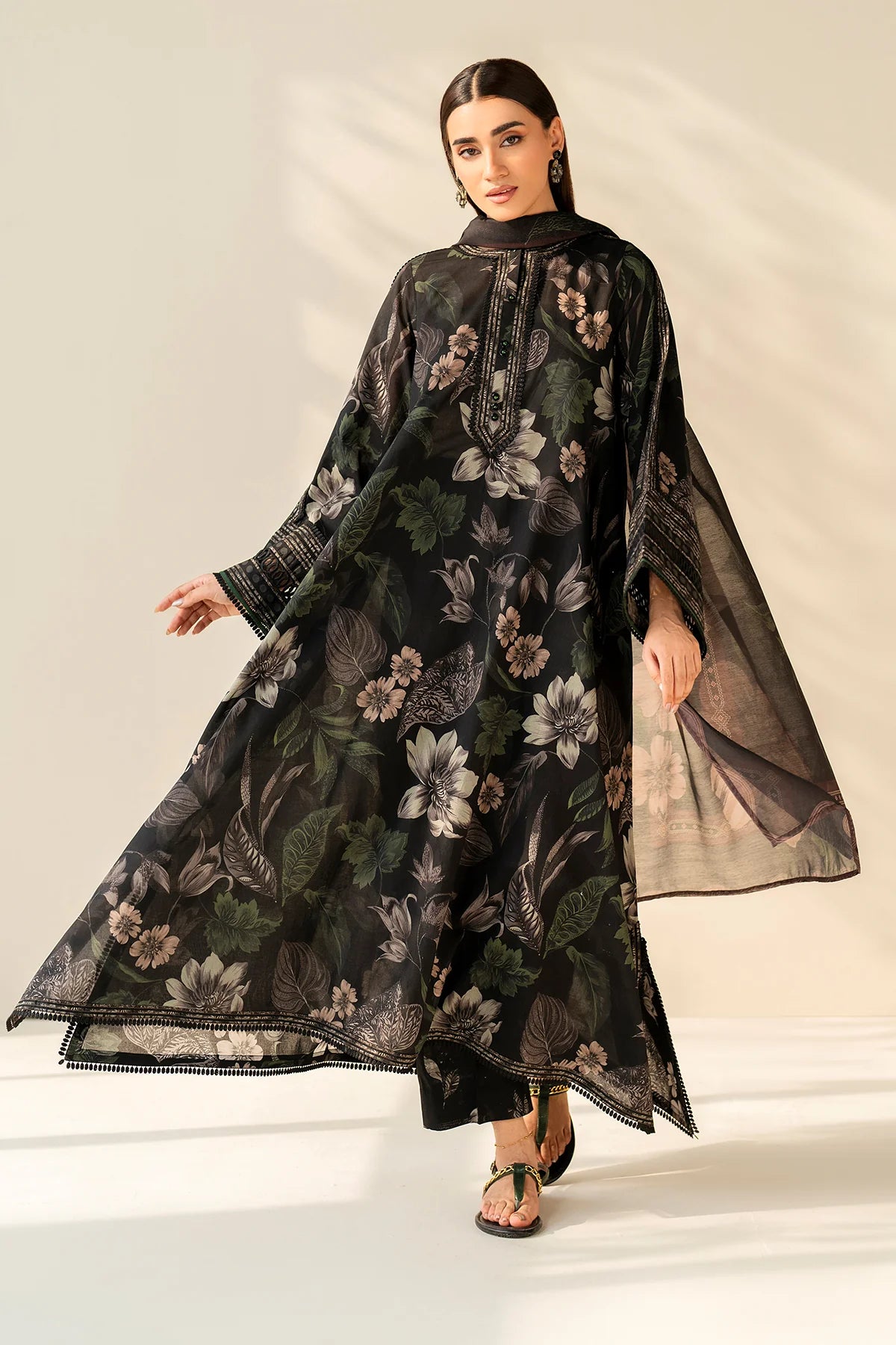 3 Piece - Baroque Khaddar Embroidered Suit with Digital Printed Khaddar Shawl (Unstitched)