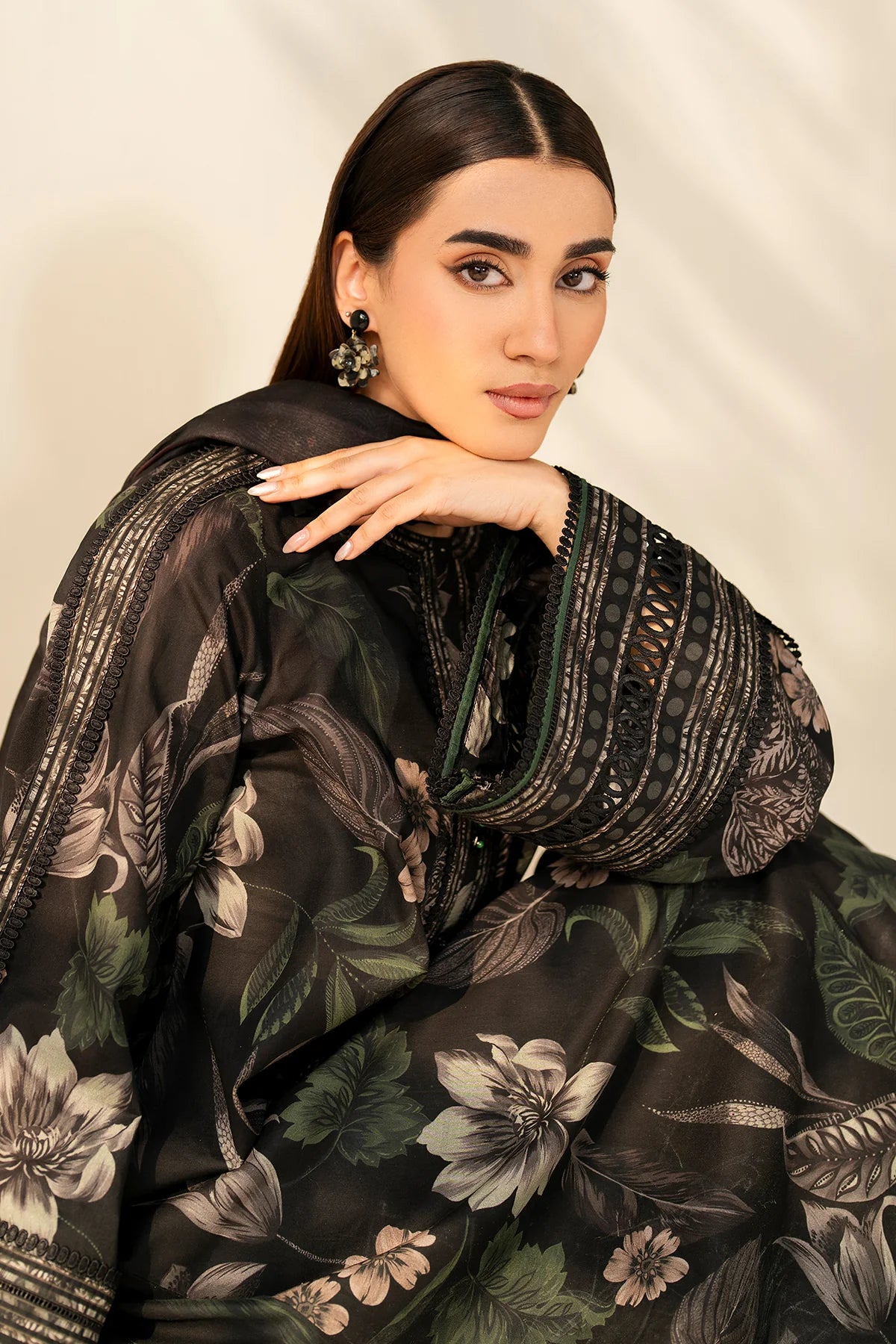 3 Piece - Baroque Khaddar Embroidered Suit with Digital Printed Khaddar Shawl (Unstitched)