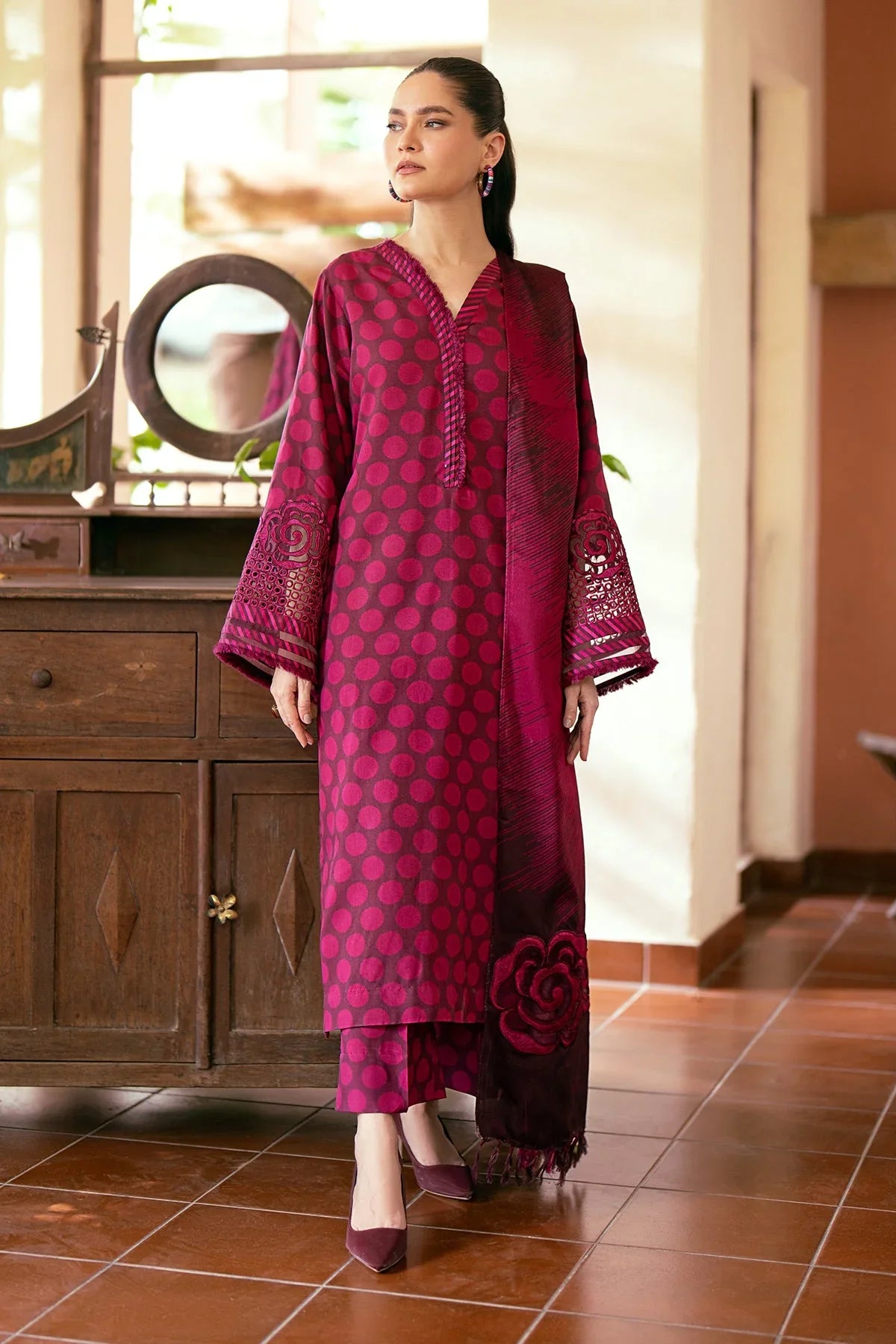 3 Piece - Baroque Printed Lawn Suit with Lawn Duppatta (Unstitched)