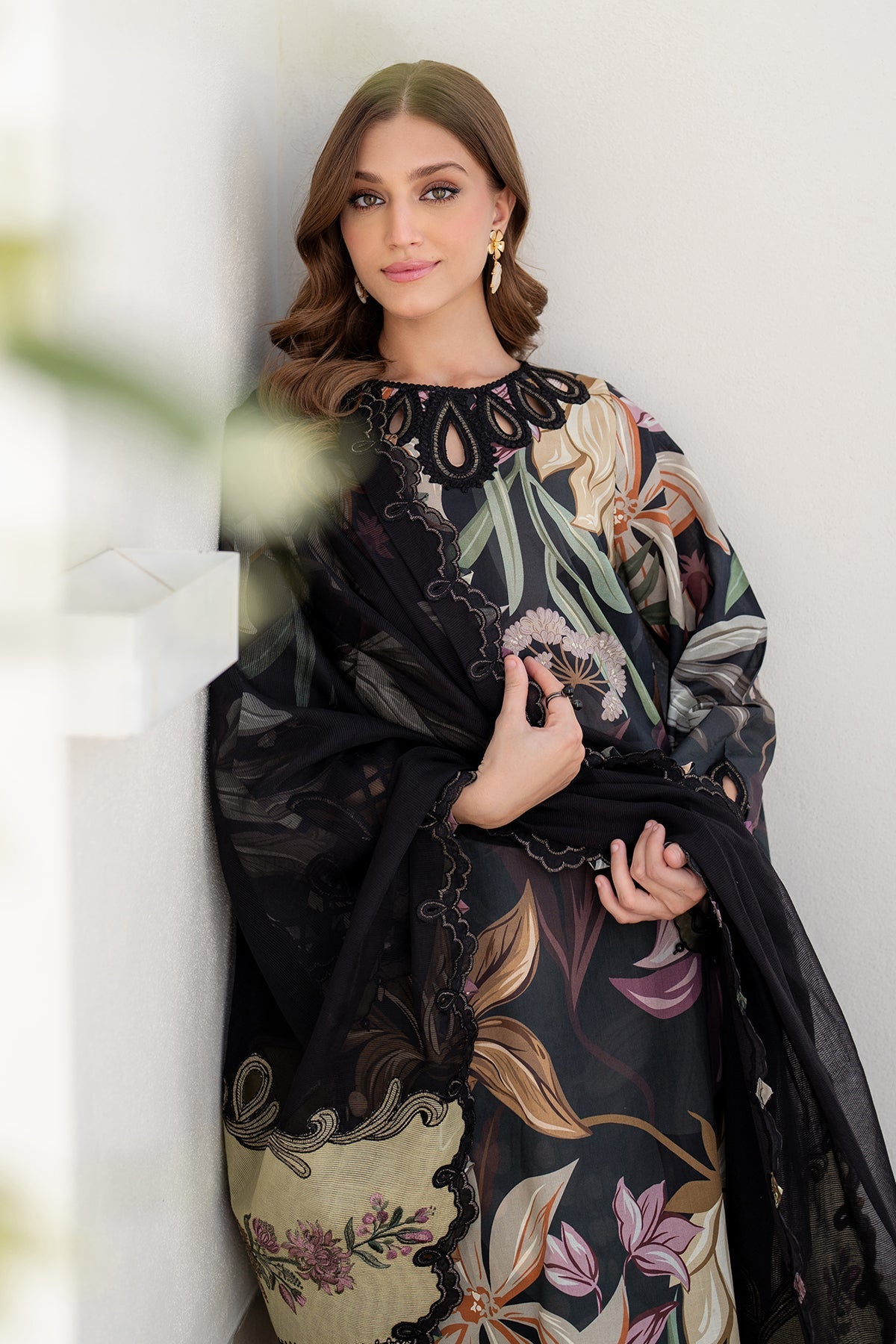 3 Piece - Baroque Khaddar Digital Printed Suit with Digital Printed Khaddar Dupatta (Unstitched)