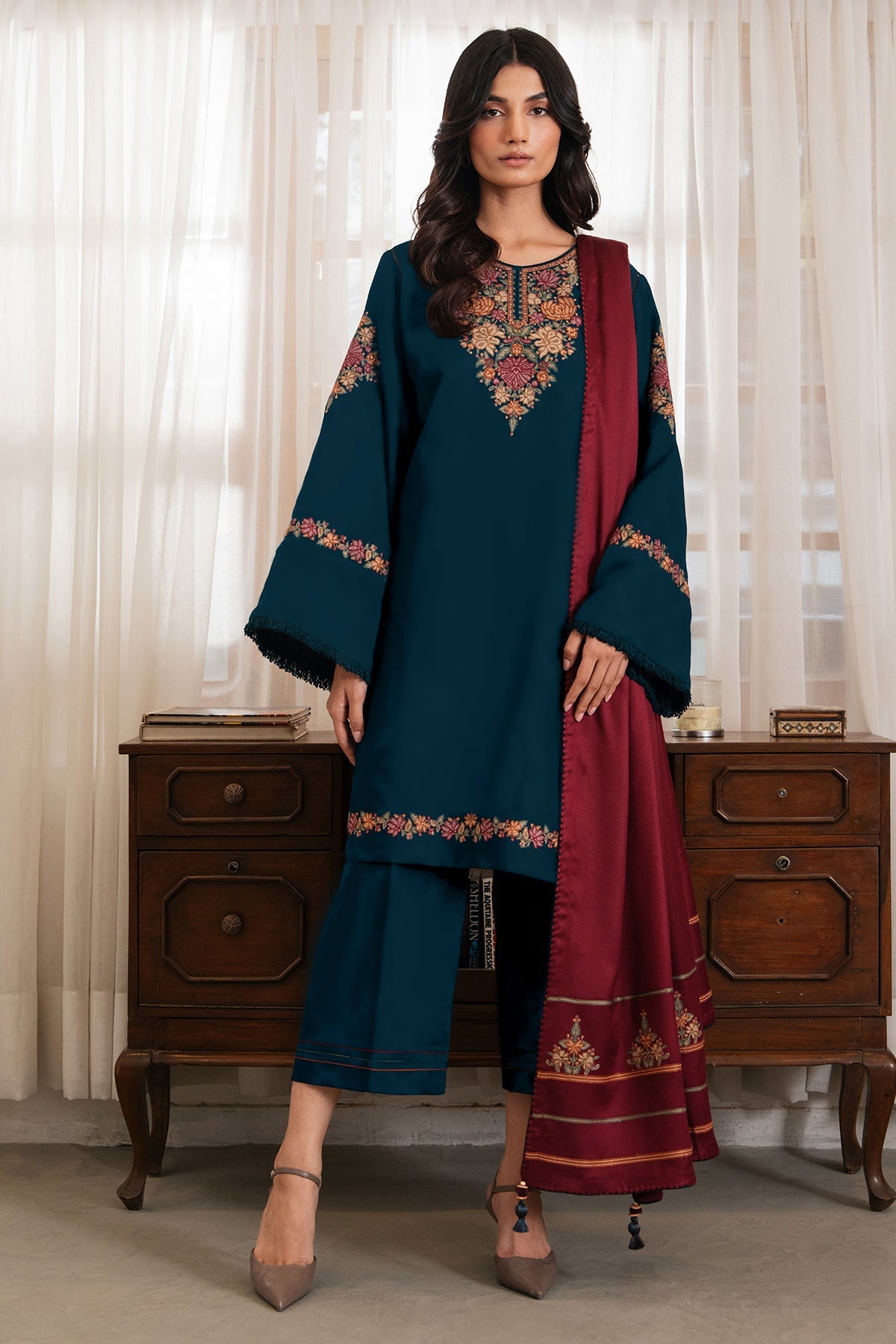 3 Piece - Jazmin Dhanak Full Heavy Embroidered Suit with Full Heavy Embroidered Shawl (Unstitched)