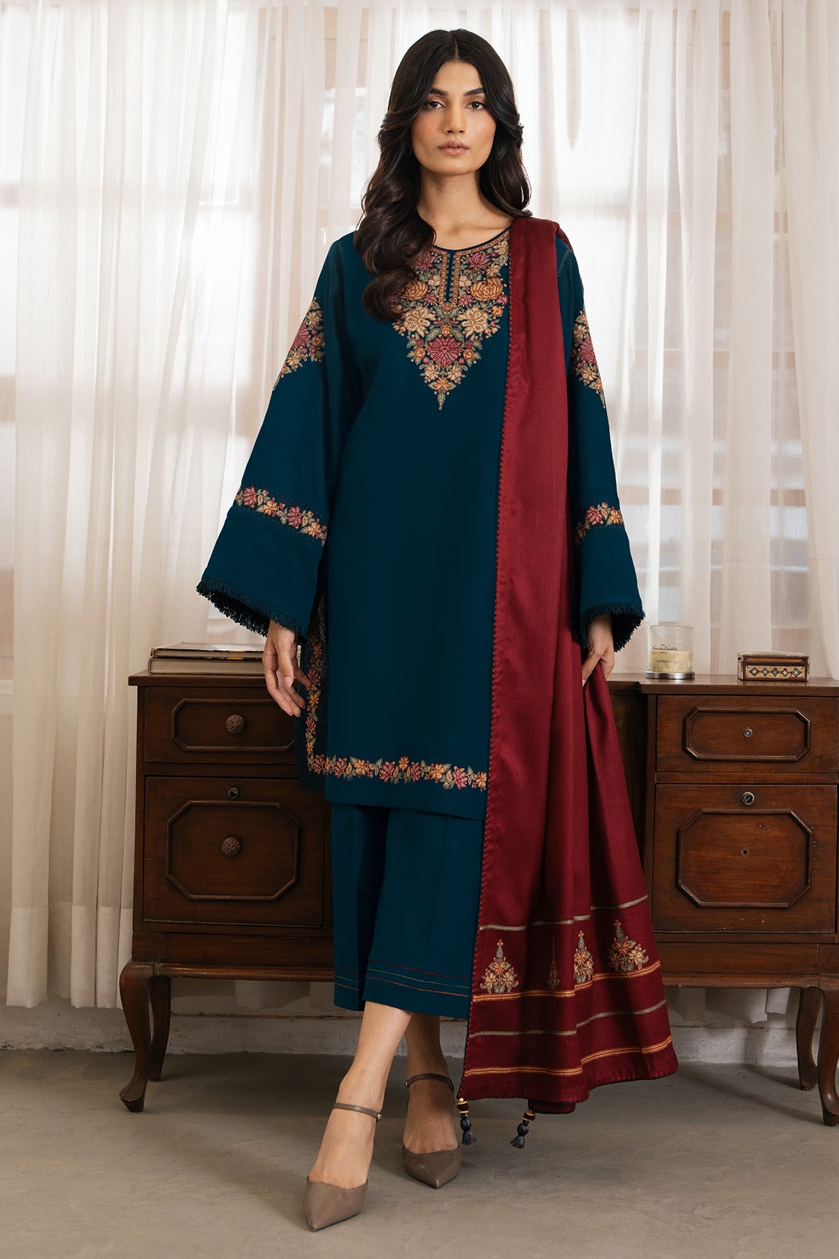 3 Piece - Jazmin Dhanak Full Heavy Embroidered Suit with Full Heavy Embroidered Shawl (Unstitched)