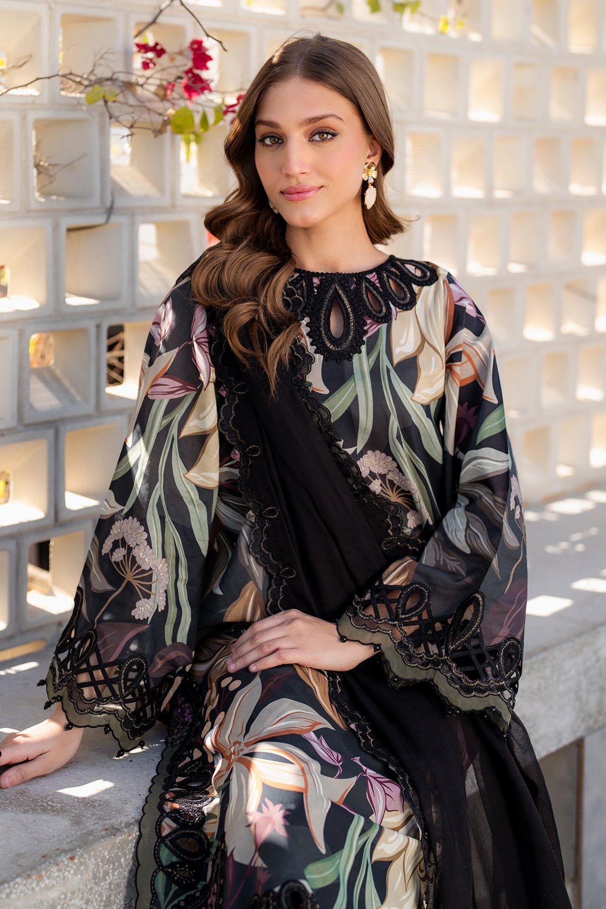 3 Piece - Baroque Khaddar Digital Printed Suit with Digital Printed Khaddar Dupatta (Unstitched)