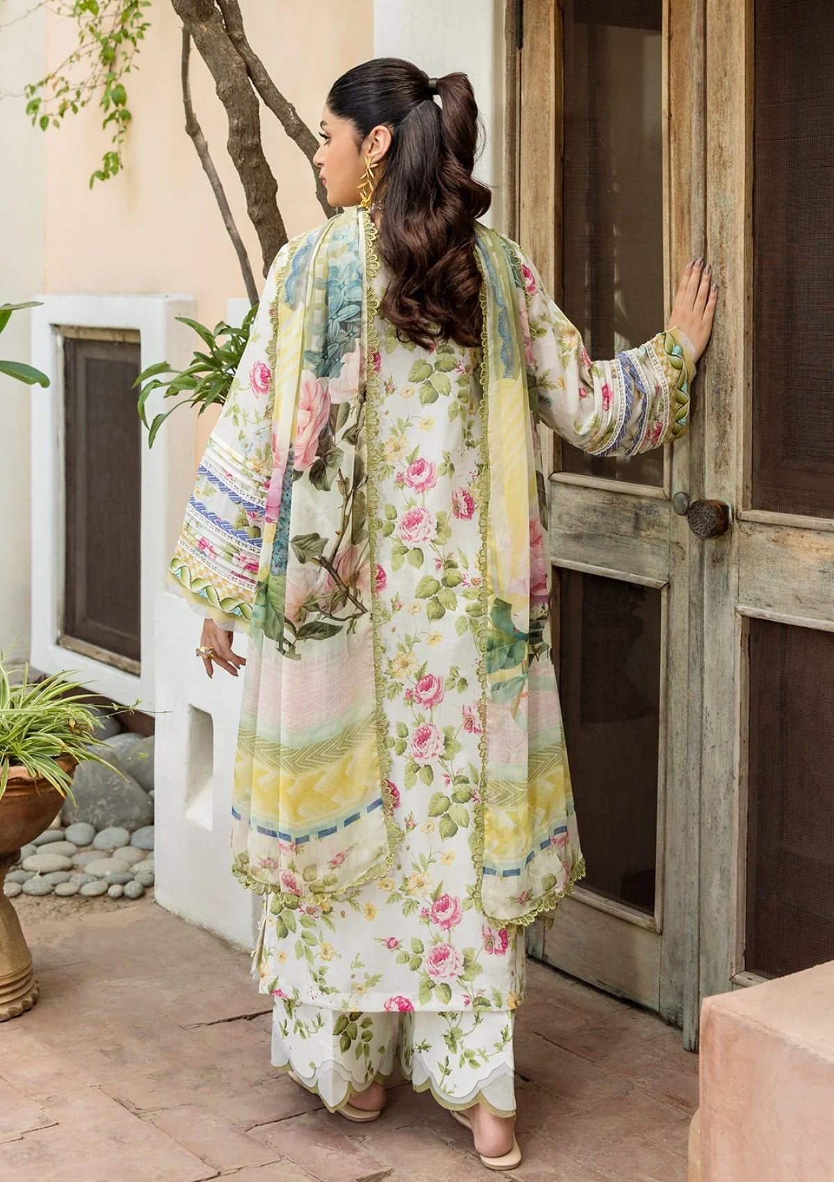 3 Piece - Linen Digital Bandoria Printed Suit with Linen Digital Bandoria Printed Dupatta (Unstitched)