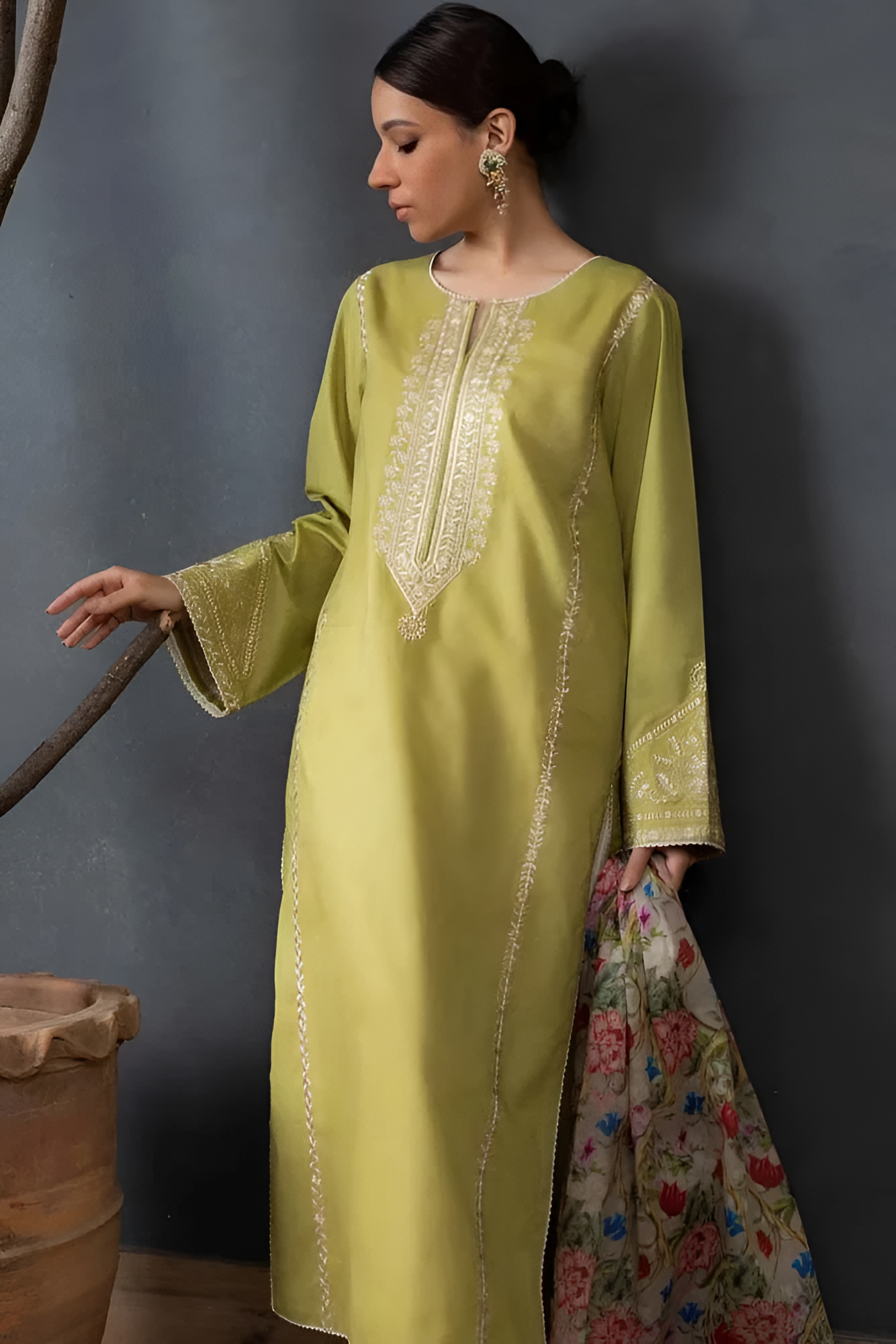 3 Piece -Sapphire Dhanak Full Heavy Embroidered Suit with Digital Print Wool Shawl Dupatta (Unstitched)