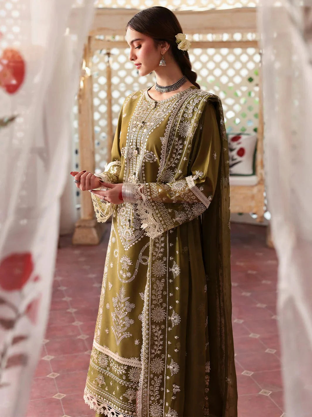 3 Piece - Dhanak Embroidered Suit with Dhanak Embroidered Shawl (Unstitched)