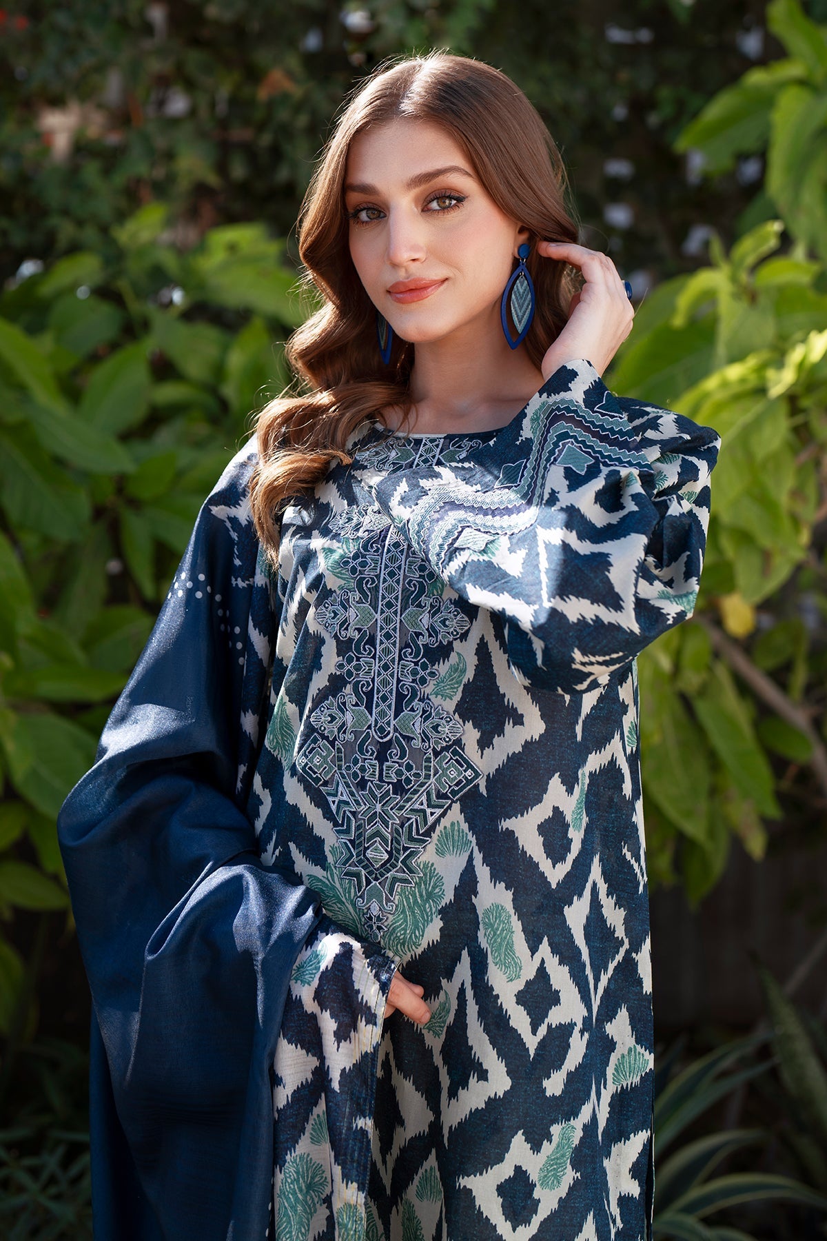 3 Piece - Baroque Khaddar Full Heavy Embroidered Suit with Digital Printed Khaddar Dupatta (Unstitched)