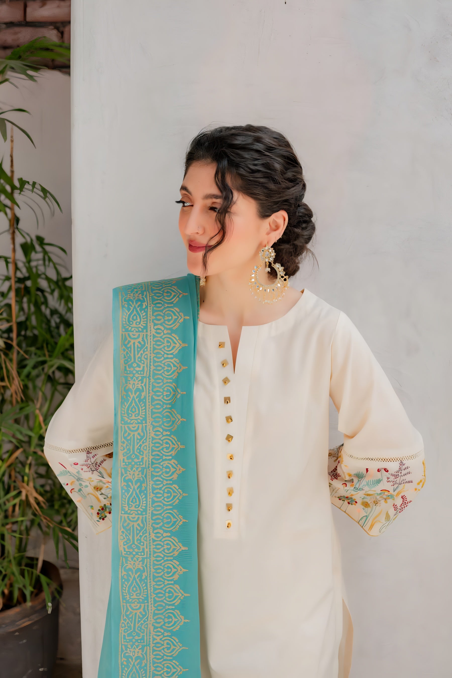3 Piece - Lawn Embroidered Suit with Printed Slub Duppatta (Unstitched)