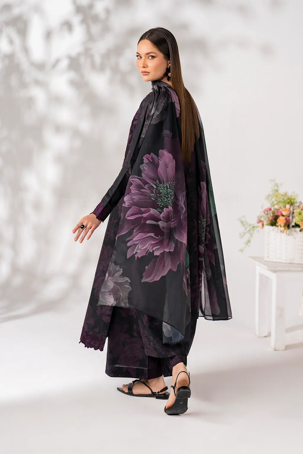 3 Piece - Iznik Khaddar Full Heavy Embroidered Suit with Digital Printed Khaddar Dupatta (Unstitched)