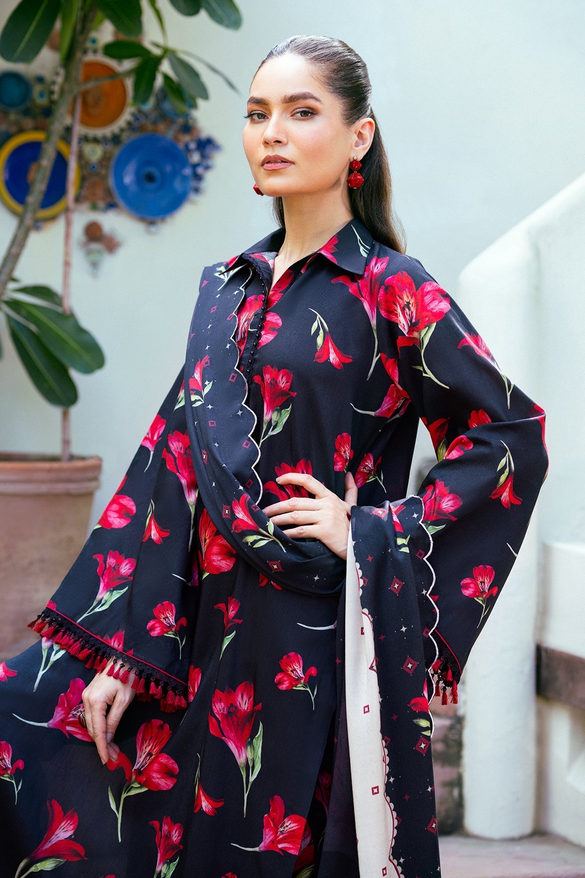 3 Piece - Karandi Digital Printed Suit with Digital Printed Karandi Dupatta (Unstitched)