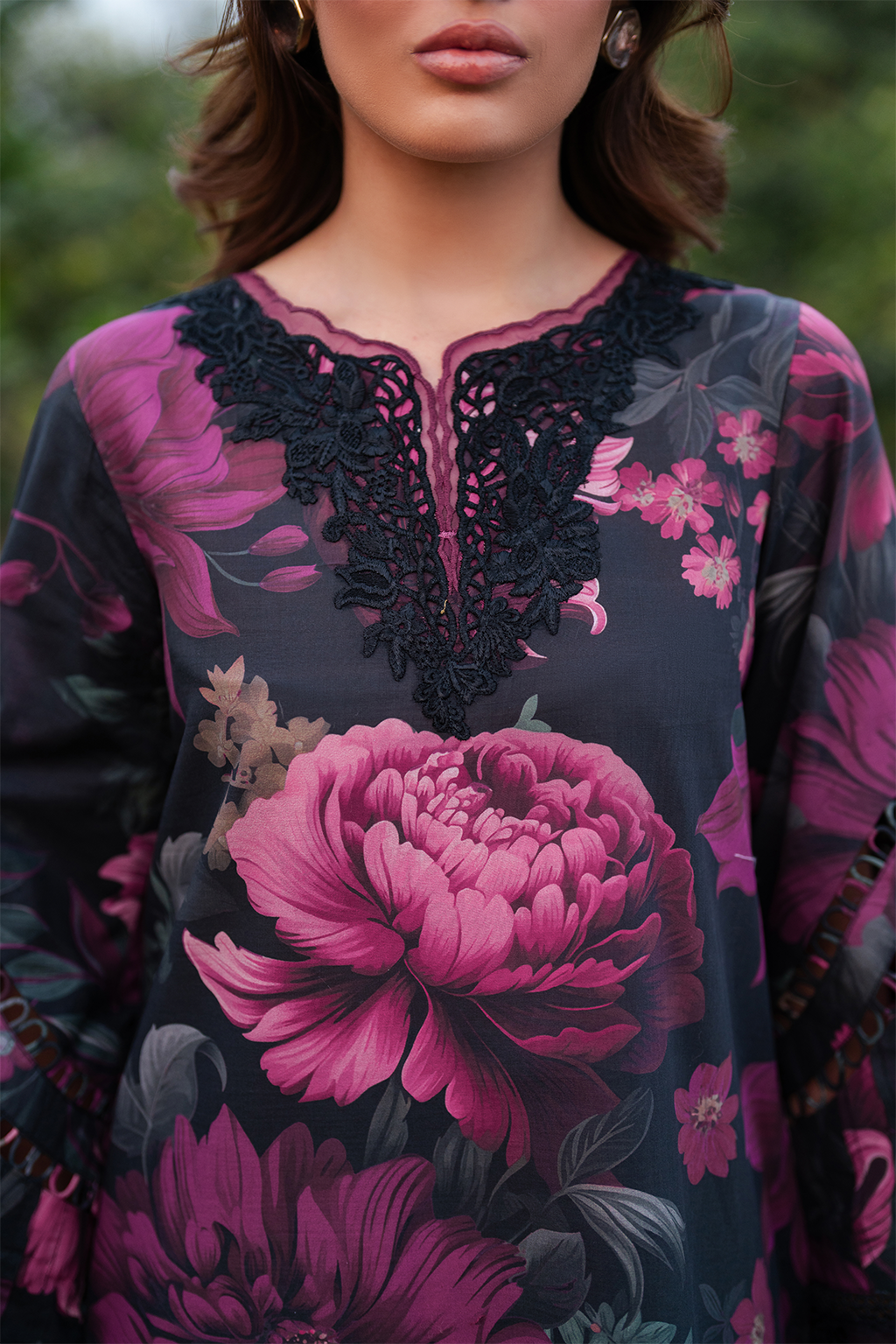 3 Piece - Iznik Khaddar Full Heavy Embroidered Suit with Digital Printed Khaddar Dupatta (Unstitched)