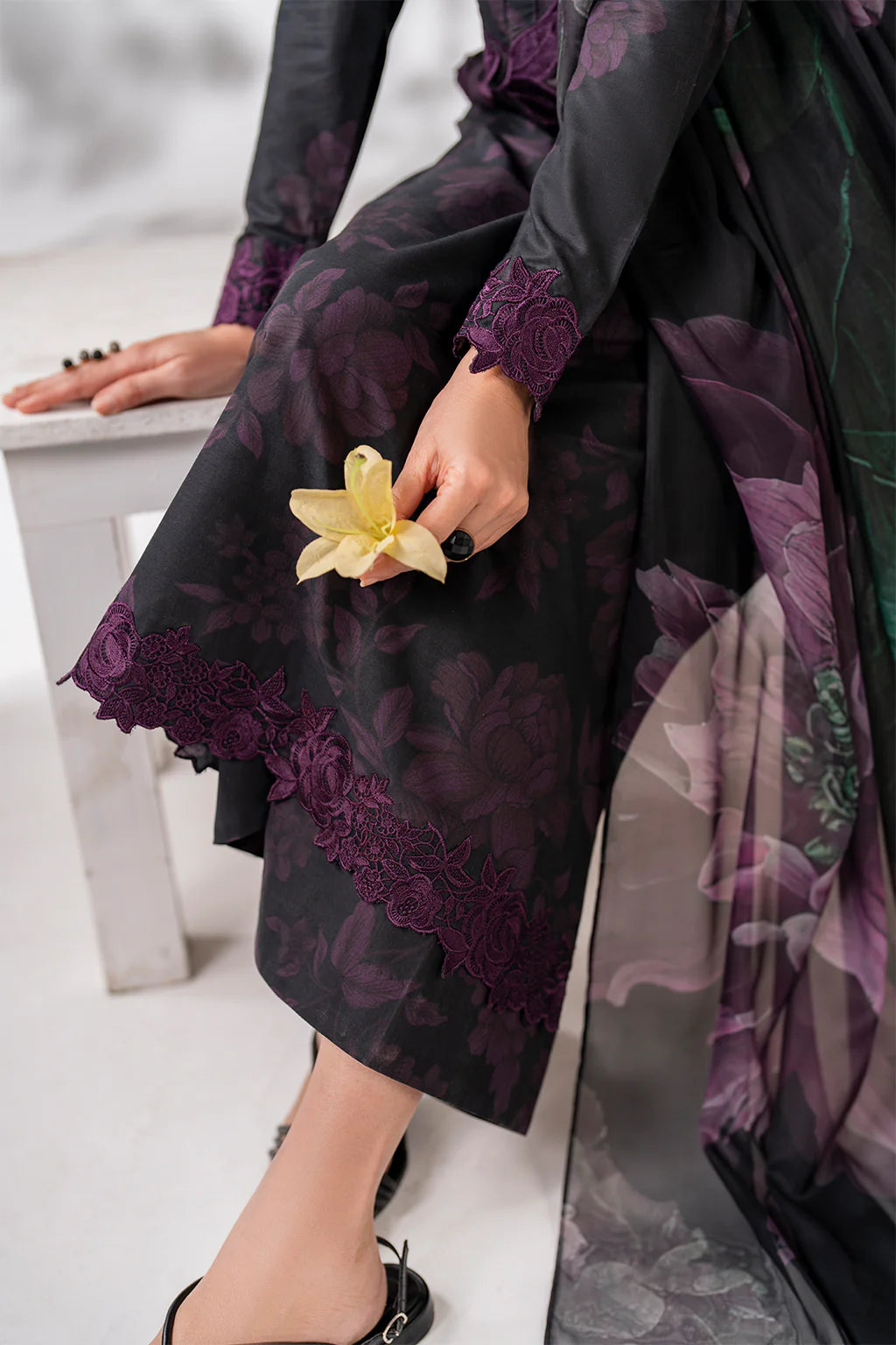 3 Piece - Iznik Khaddar Full Heavy Embroidered Suit with Digital Printed Khaddar Dupatta (Unstitched)