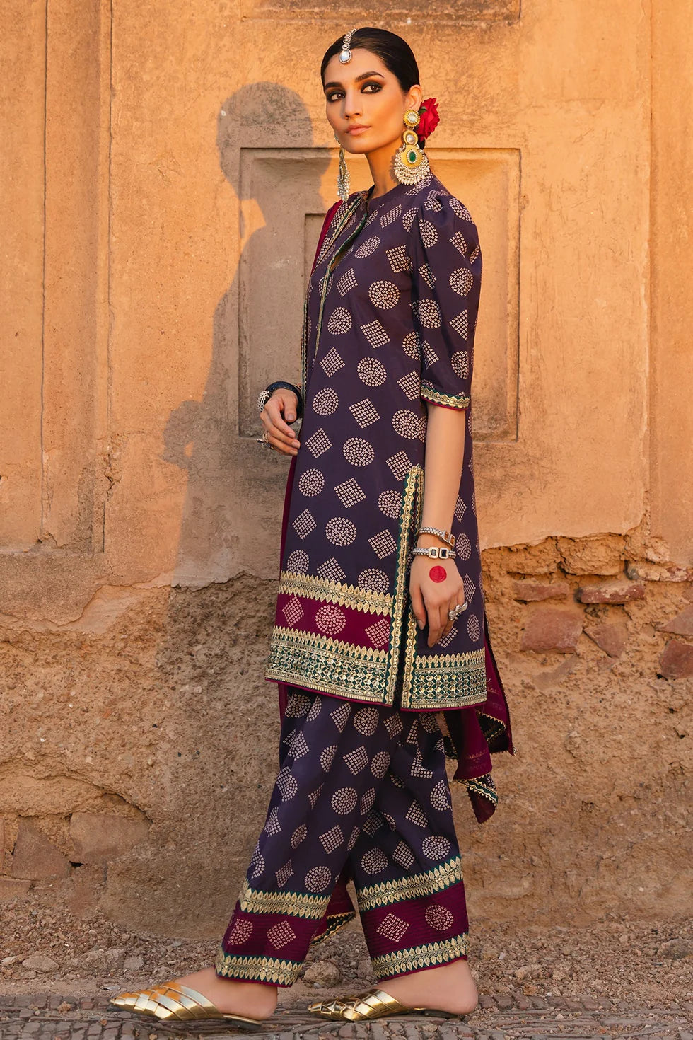 3 Piece - Printed Lawn Embroidered Suit with Lawn Duppatta (Unstitched)