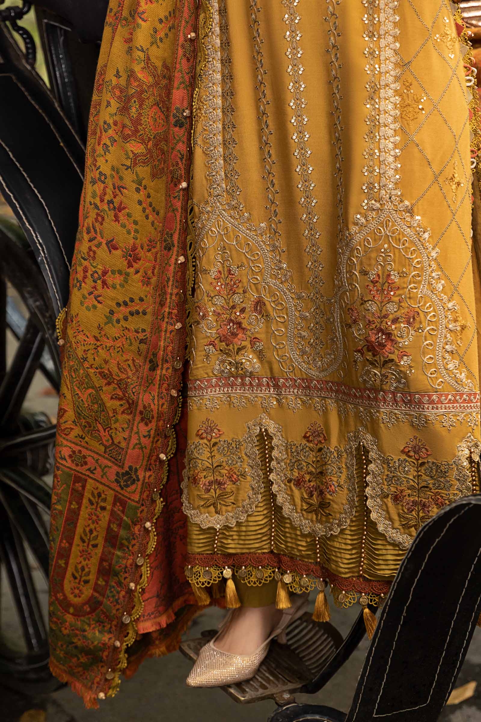3 Piece - Maria B Dhanak Full Heavy Embroidered Suit with Digital Print Zari Pashmina Wool Shawl (Unstitched)