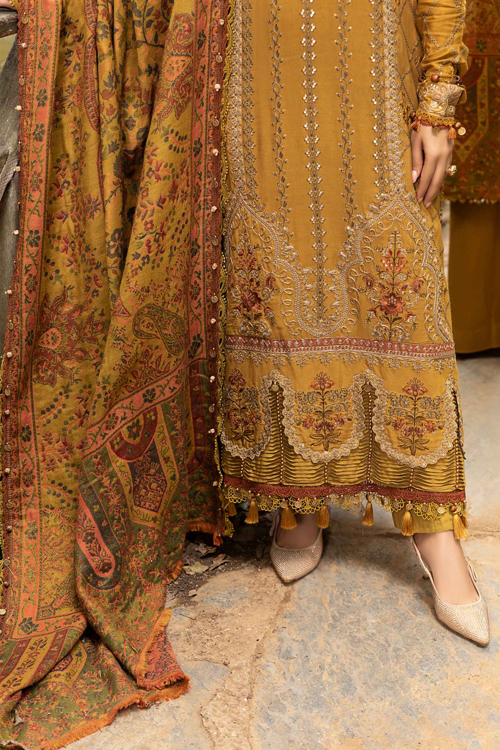 3 Piece - Maria B Dhanak Full Heavy Embroidered Suit with Digital Print Zari Pashmina Wool Shawl (Unstitched)