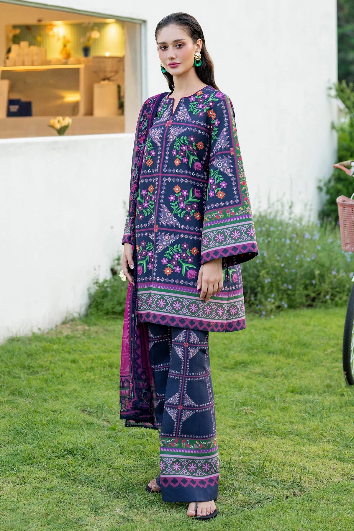 3 Piece - Shamooz Silk Suit with Digital Printed Silk Dupatta (Unstitched)