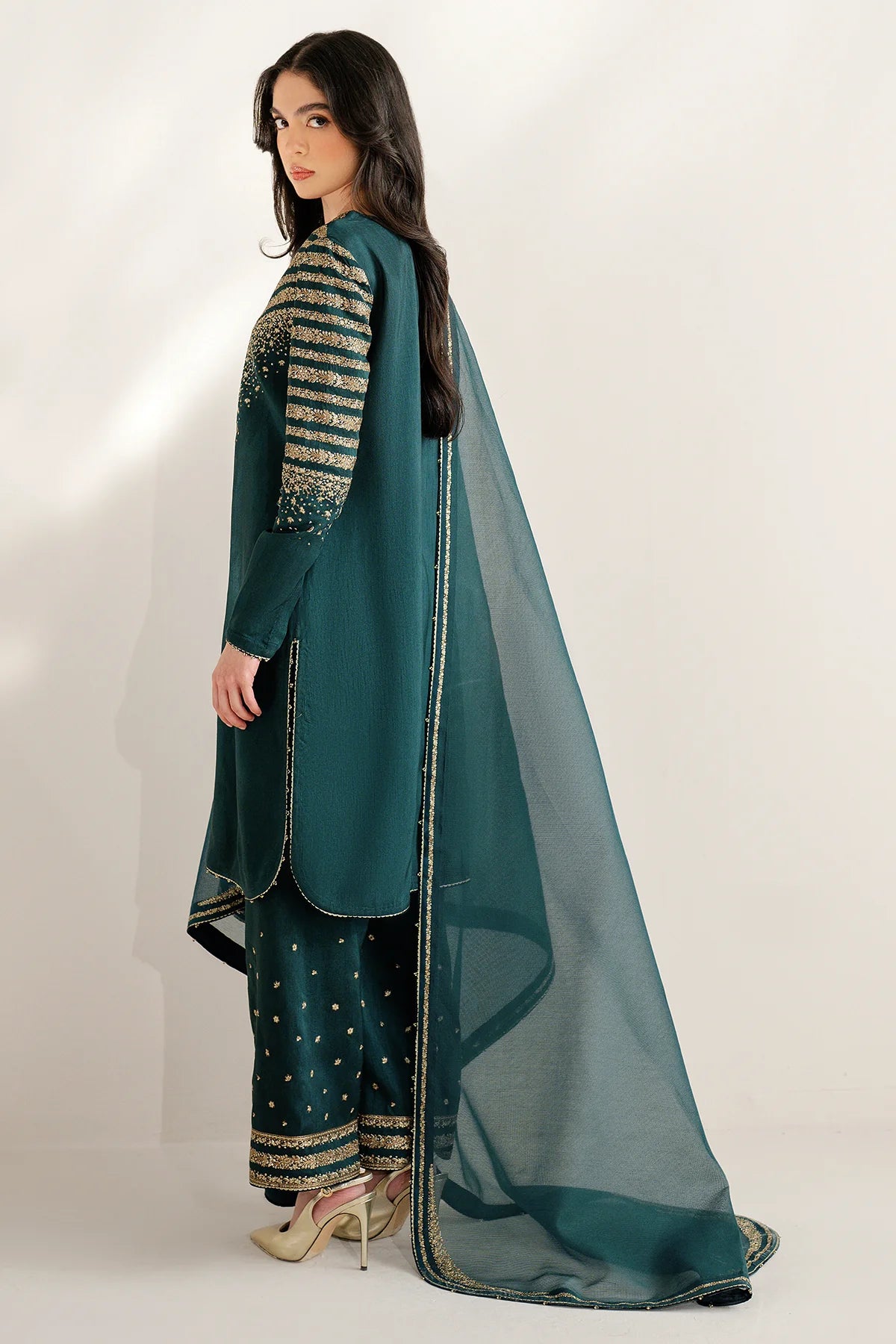 3 Piece - Jazmin Dhanak Full Heavy Embroidered Suit with Heavy Dhanak Embroidered Shawl (Unstitched)