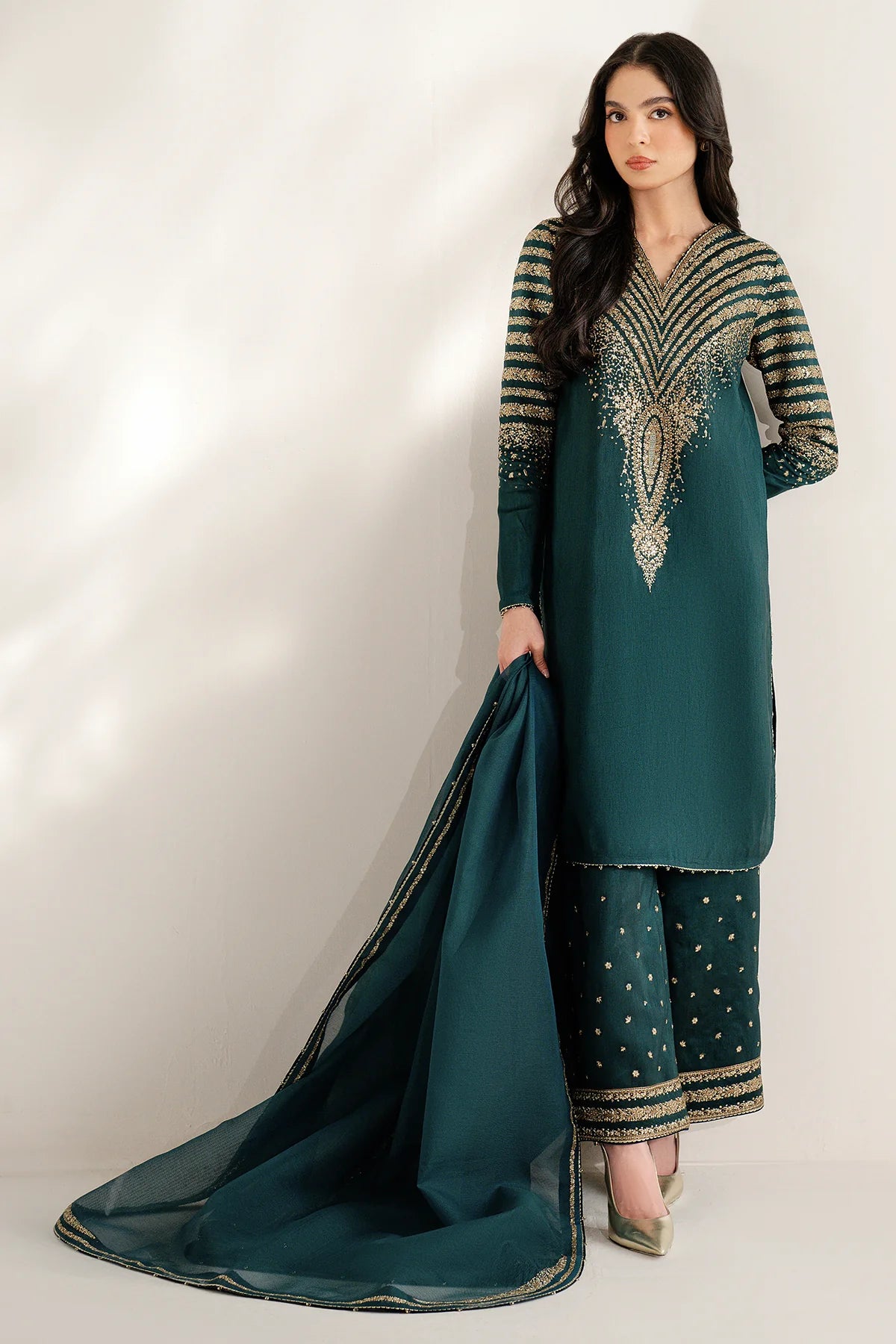 3 Piece - Jazmin Dhanak Full Heavy Embroidered Suit with Heavy Dhanak Embroidered Shawl (Unstitched)