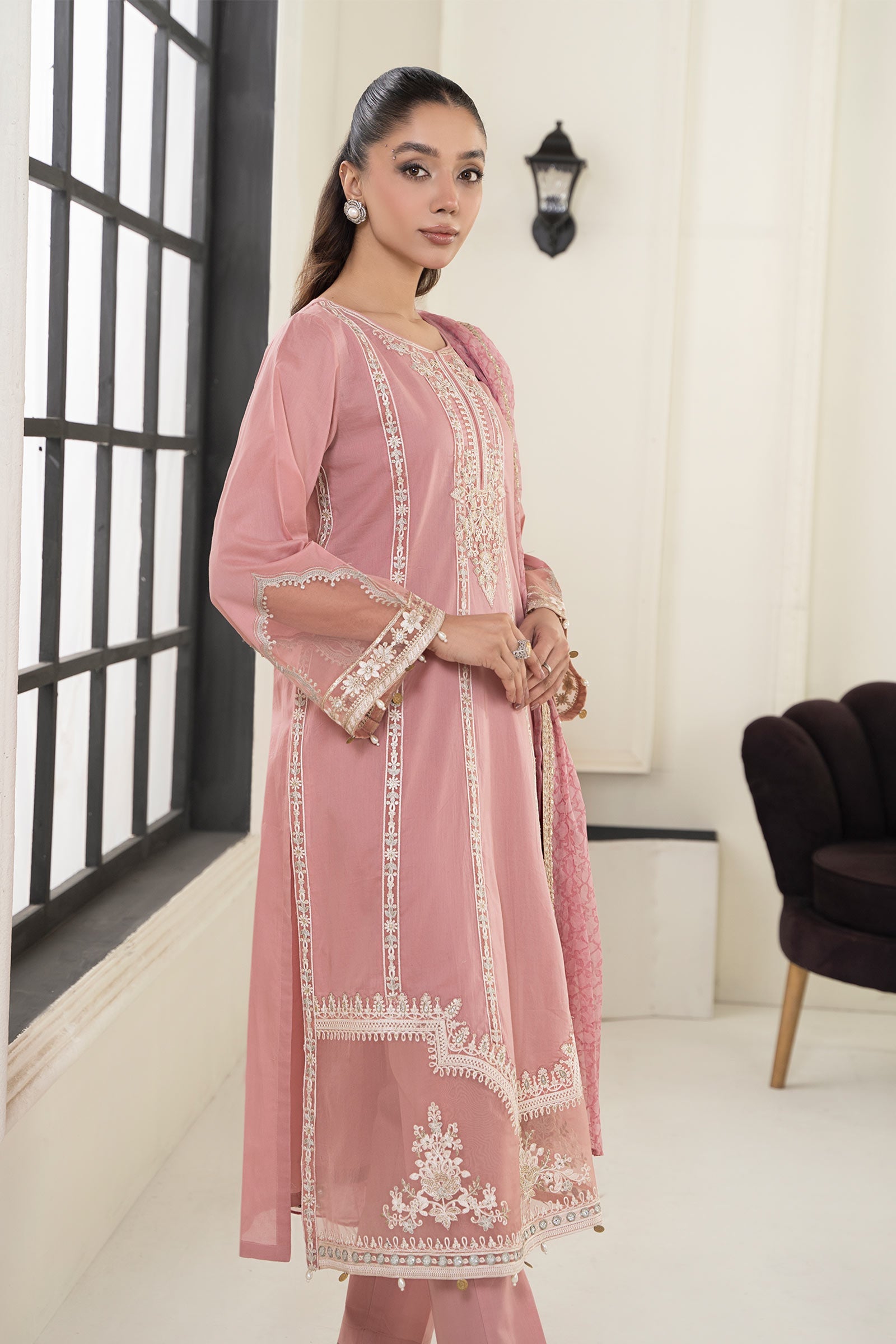 3 Piece - Maria B Dhanak Full Heavy Embroidered Suit with Embroidered Digital Printed Wool Shawl (Unstitched)