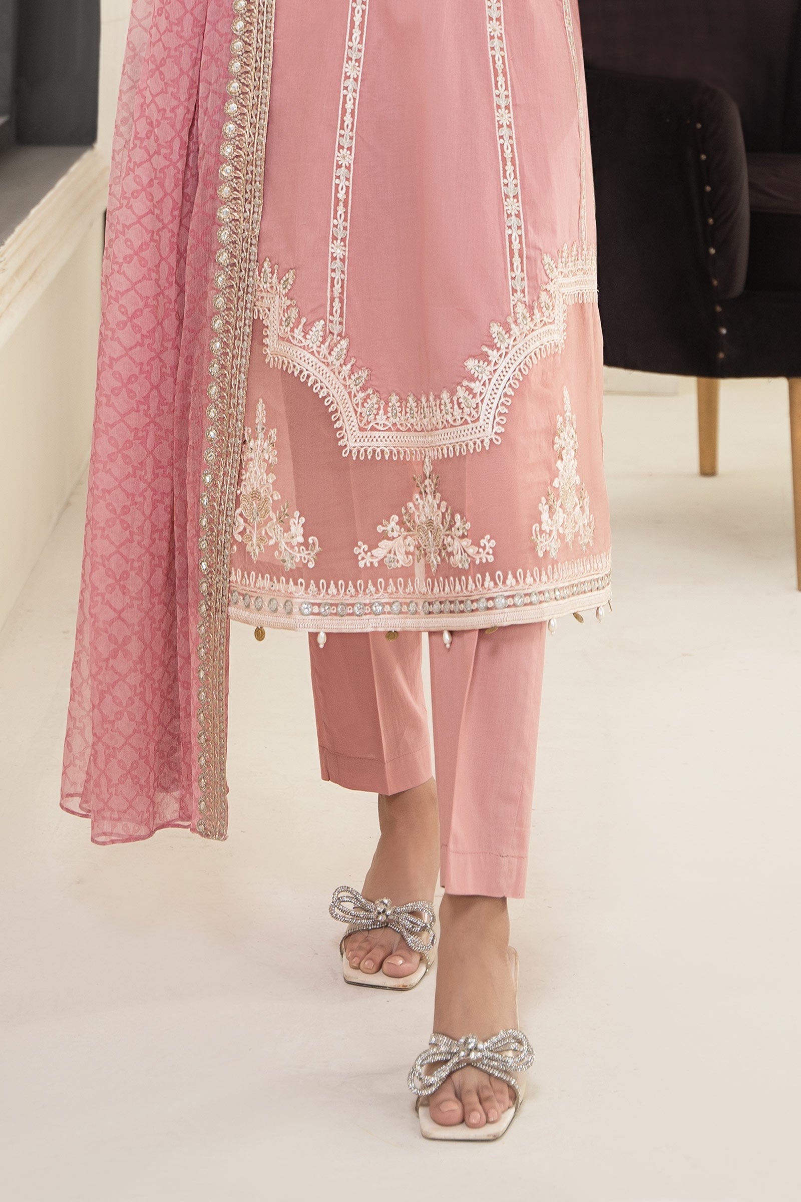 3 Piece - Maria B Dhanak Full Heavy Embroidered Suit with Embroidered Digital Printed Wool Shawl (Unstitched)