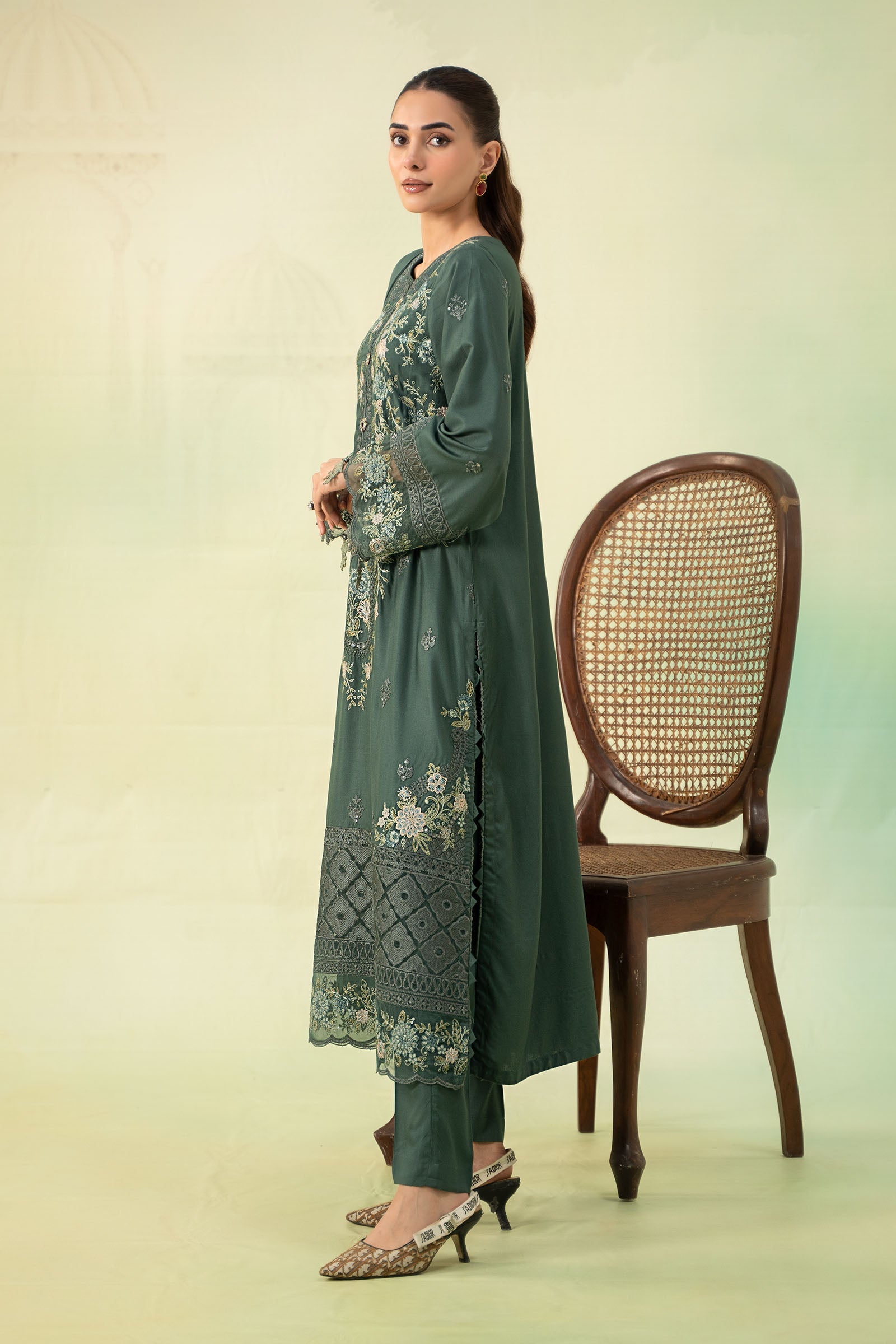 3 Piece - Maria B Dhanak Full Heavy Embroidered Suit with Dhanak Heavy Embroidered Shawl (Unstitched)
