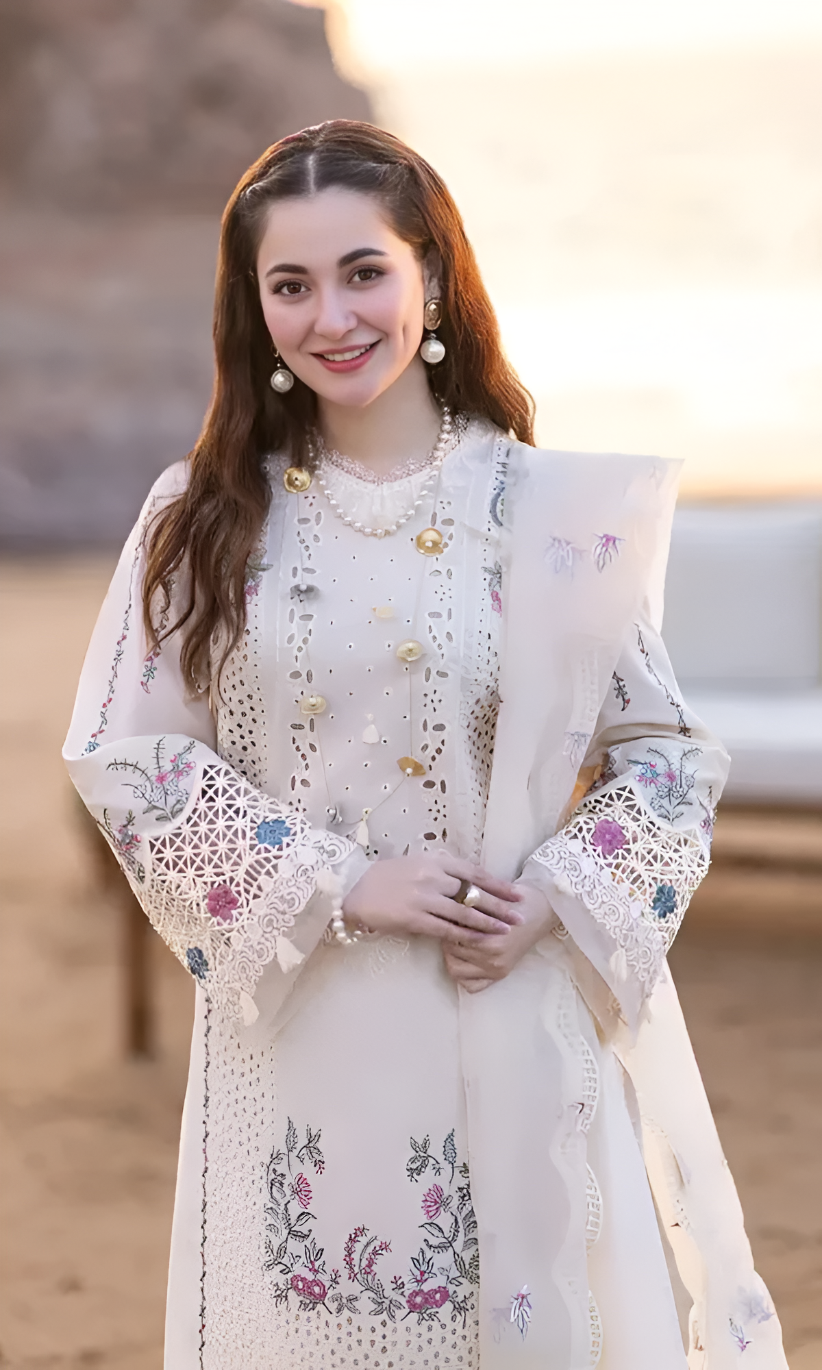3 Piece - Dhanak Embroidered Suit with Embroidered Organza Dupatta (Unstitched)