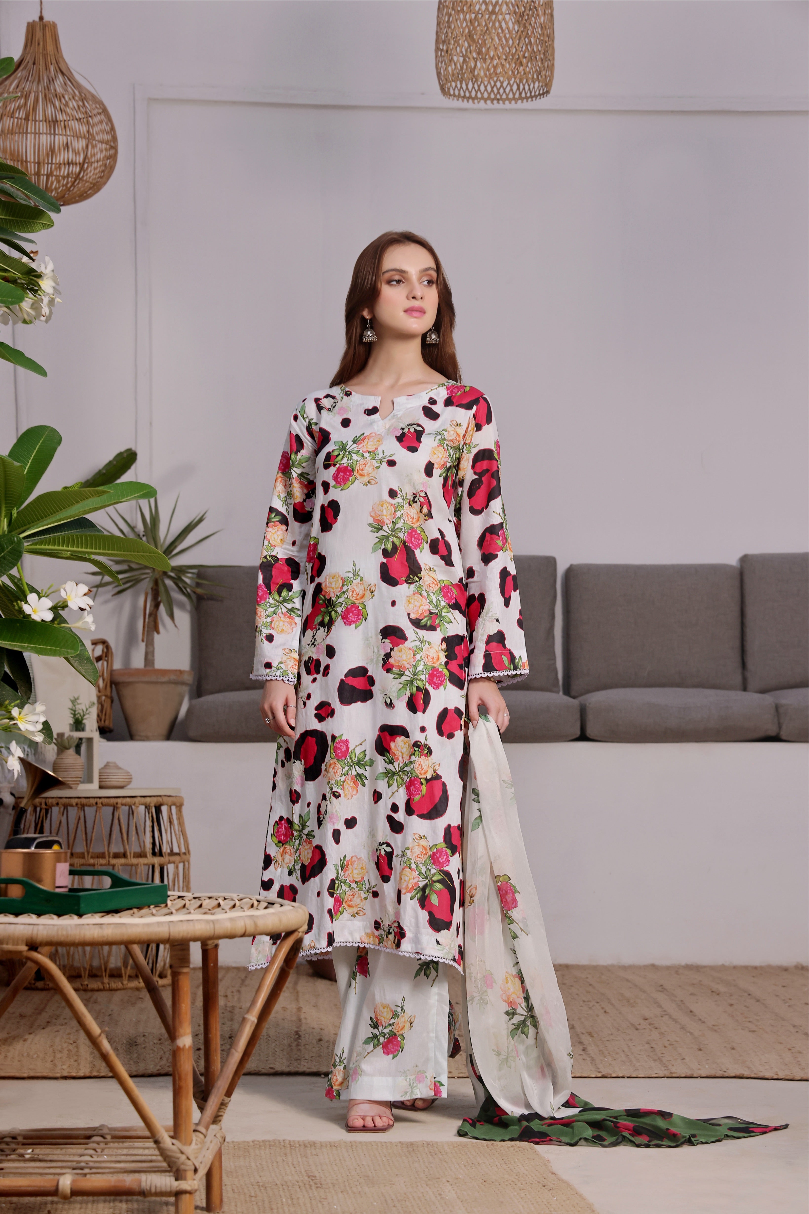 3 Piece - Baroque Karandi Digital Printed Suit with Digital Printed Karandi Dupatta (Unstitched)