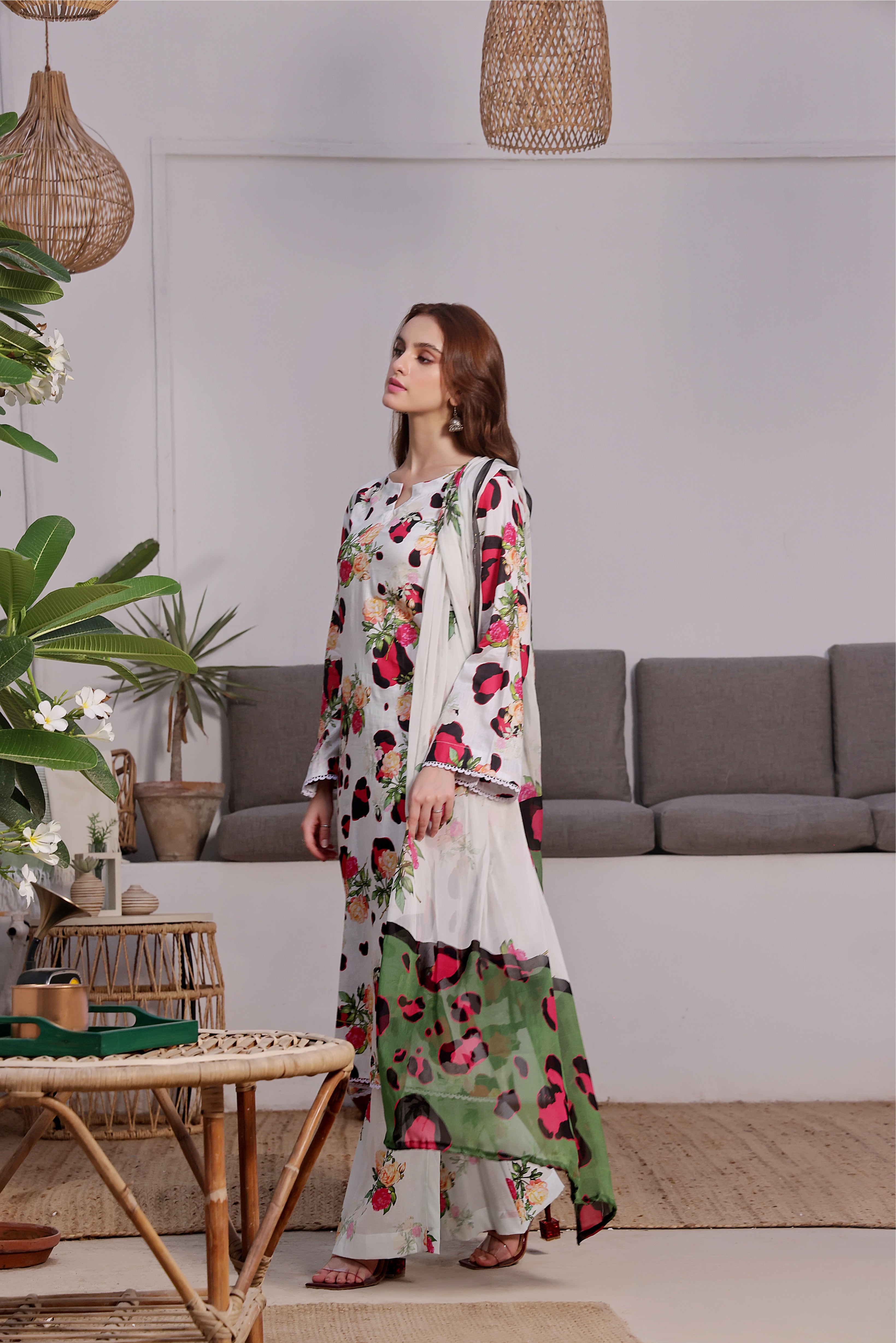 3 Piece - Baroque Karandi Digital Printed Suit with Digital Printed Karandi Dupatta (Unstitched)