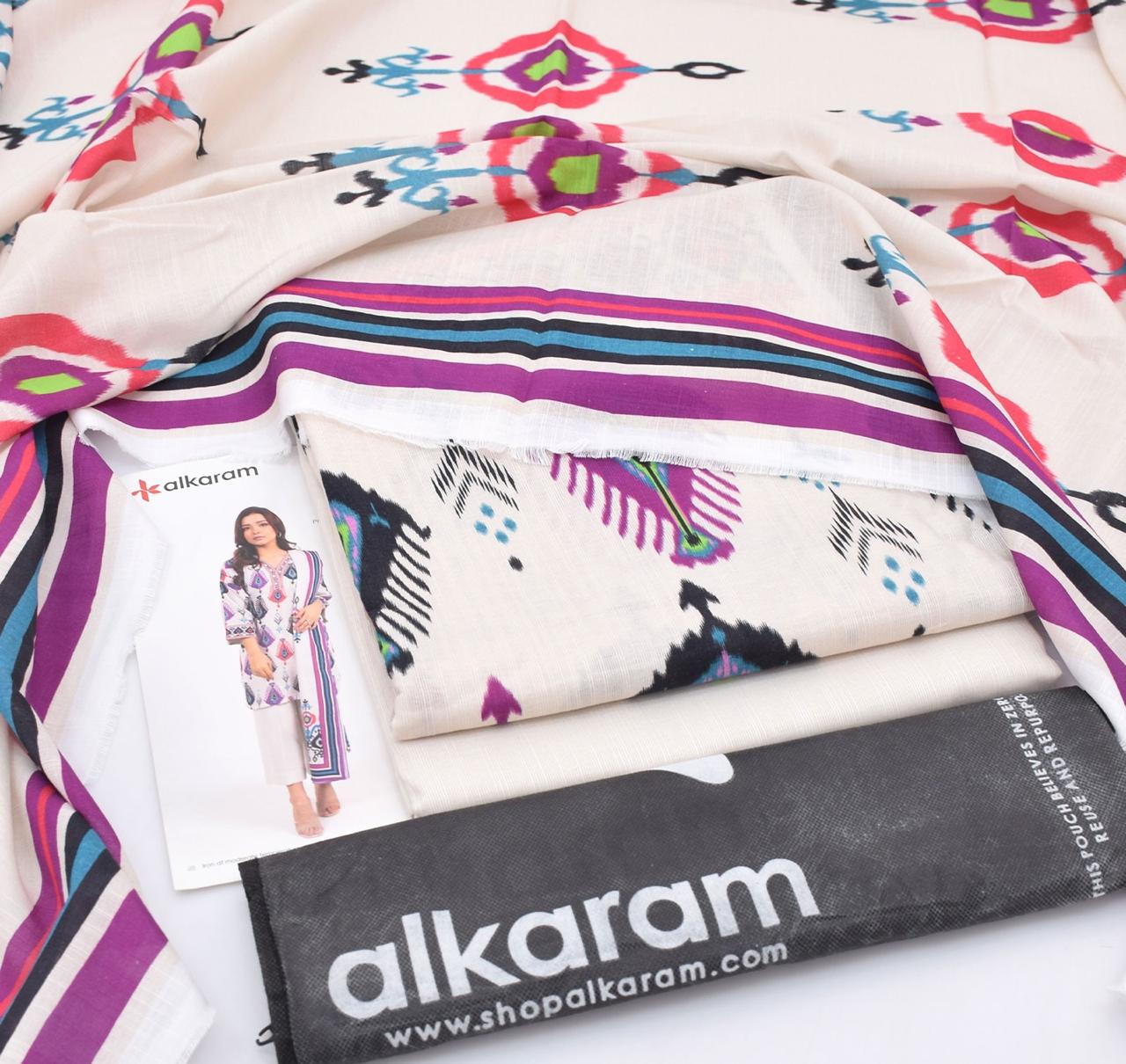 3 Piece - AlKaram Khaddar Printed Suit with Digital Printed Khaddar Dupatta (Unstitched)