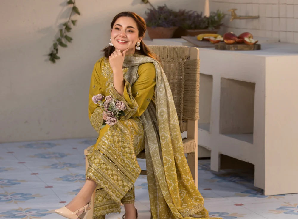 3 Piece - Dhanak Embroidered Suit with Dhanak Digital Printed Shawl (Unstitched)