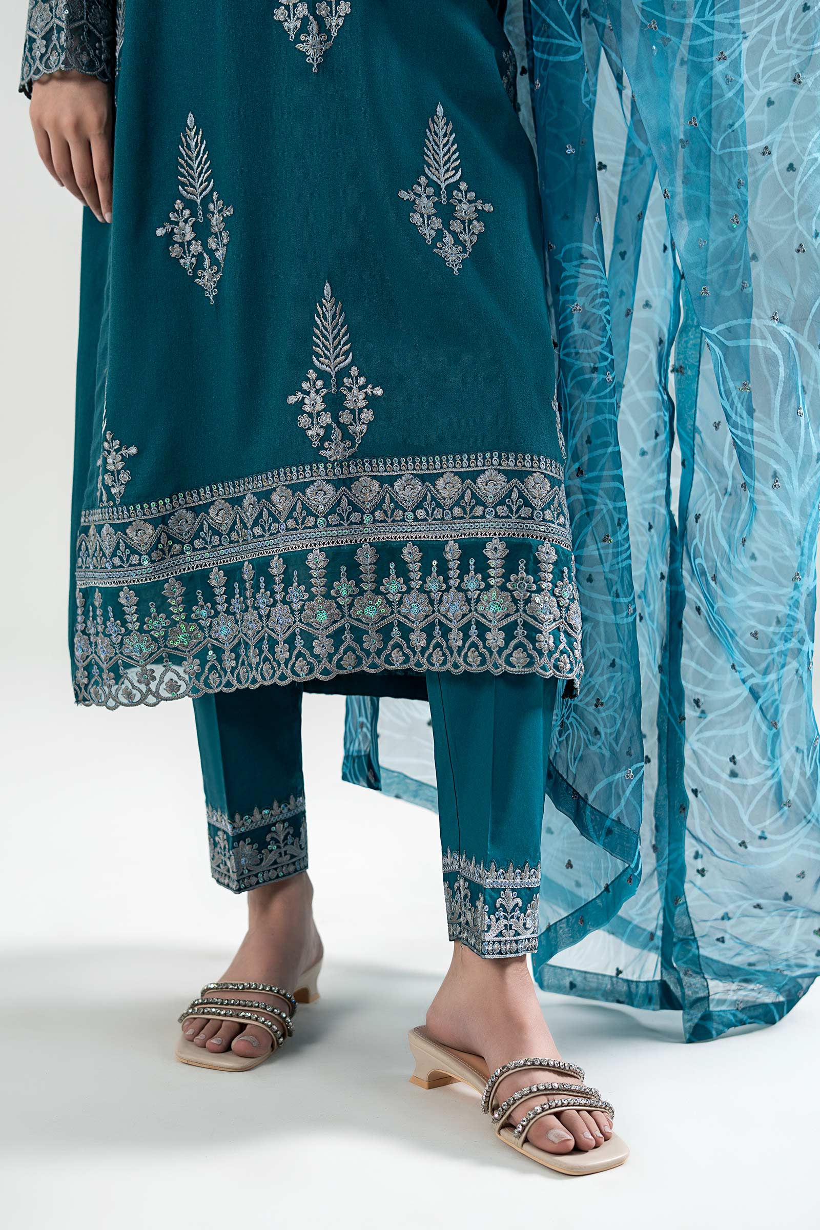 3 Piece - Dhanak Embroidered Suit with Dhanak Embroidered Shawl (Unstitched)