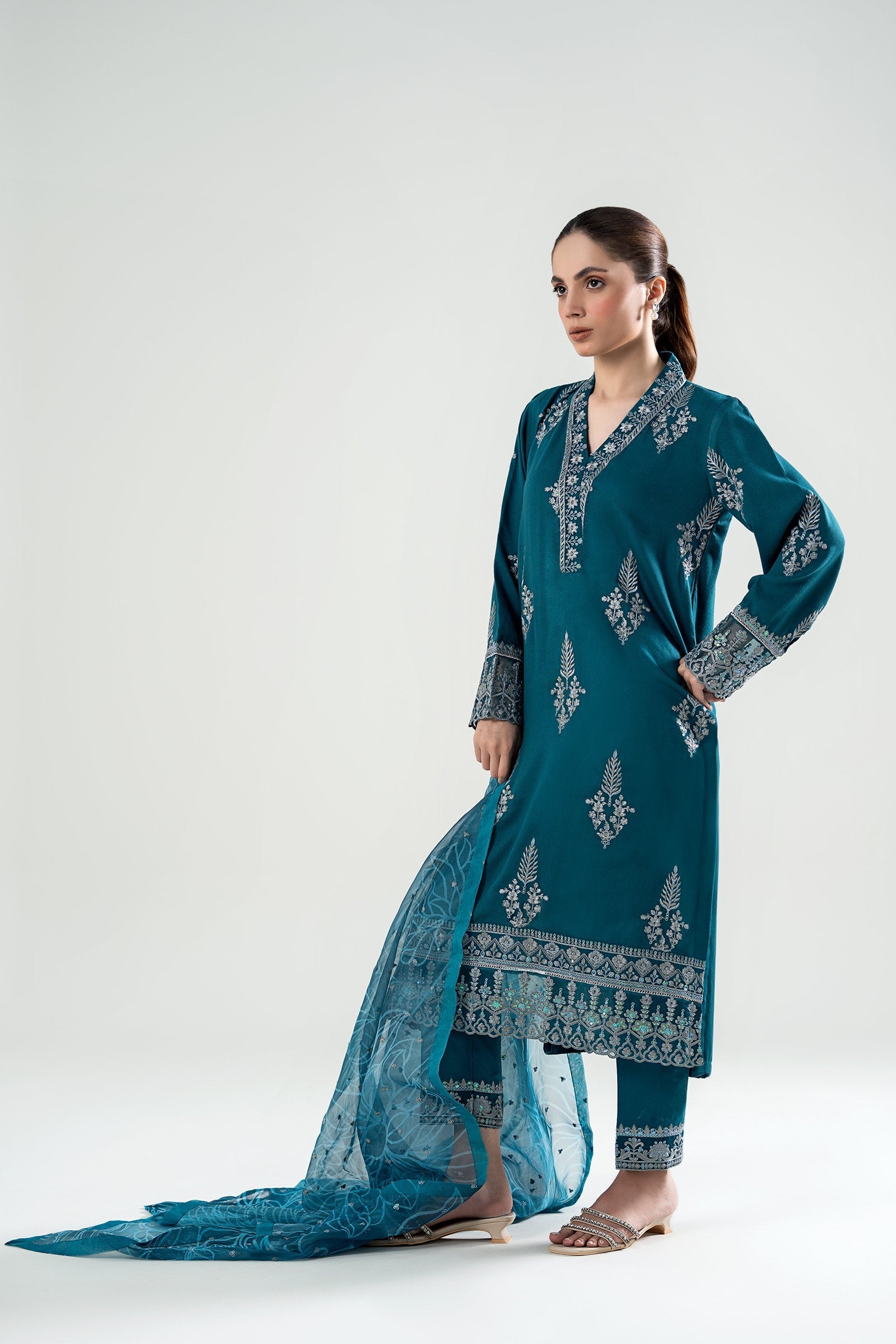 3 Piece - Dhanak Embroidered Suit with Dhanak Embroidered Shawl (Unstitched)