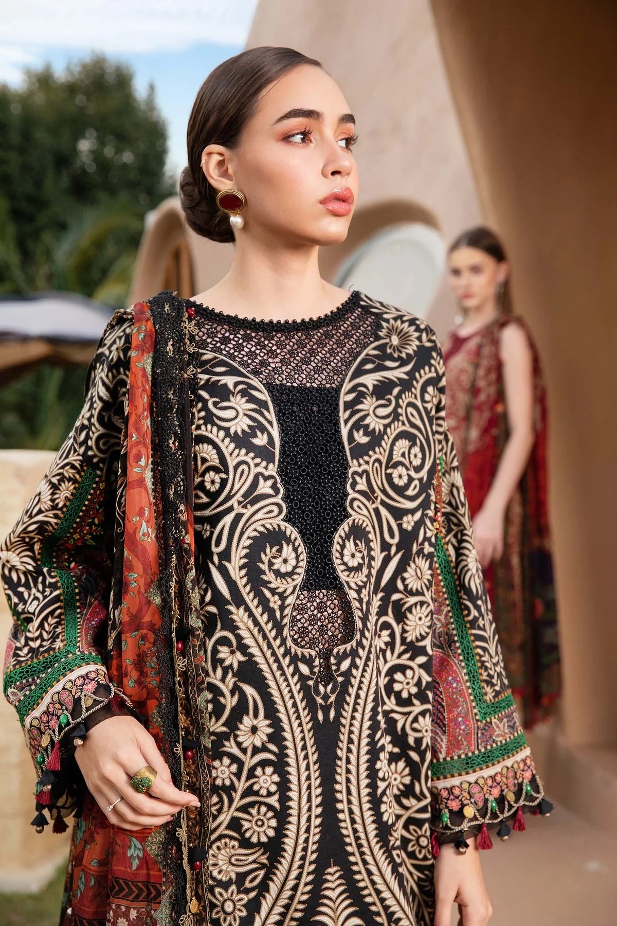 3 Piece - Khaddar Digital Printed Suit with Digital Printed Khaddar Dupatta (Unstitched)