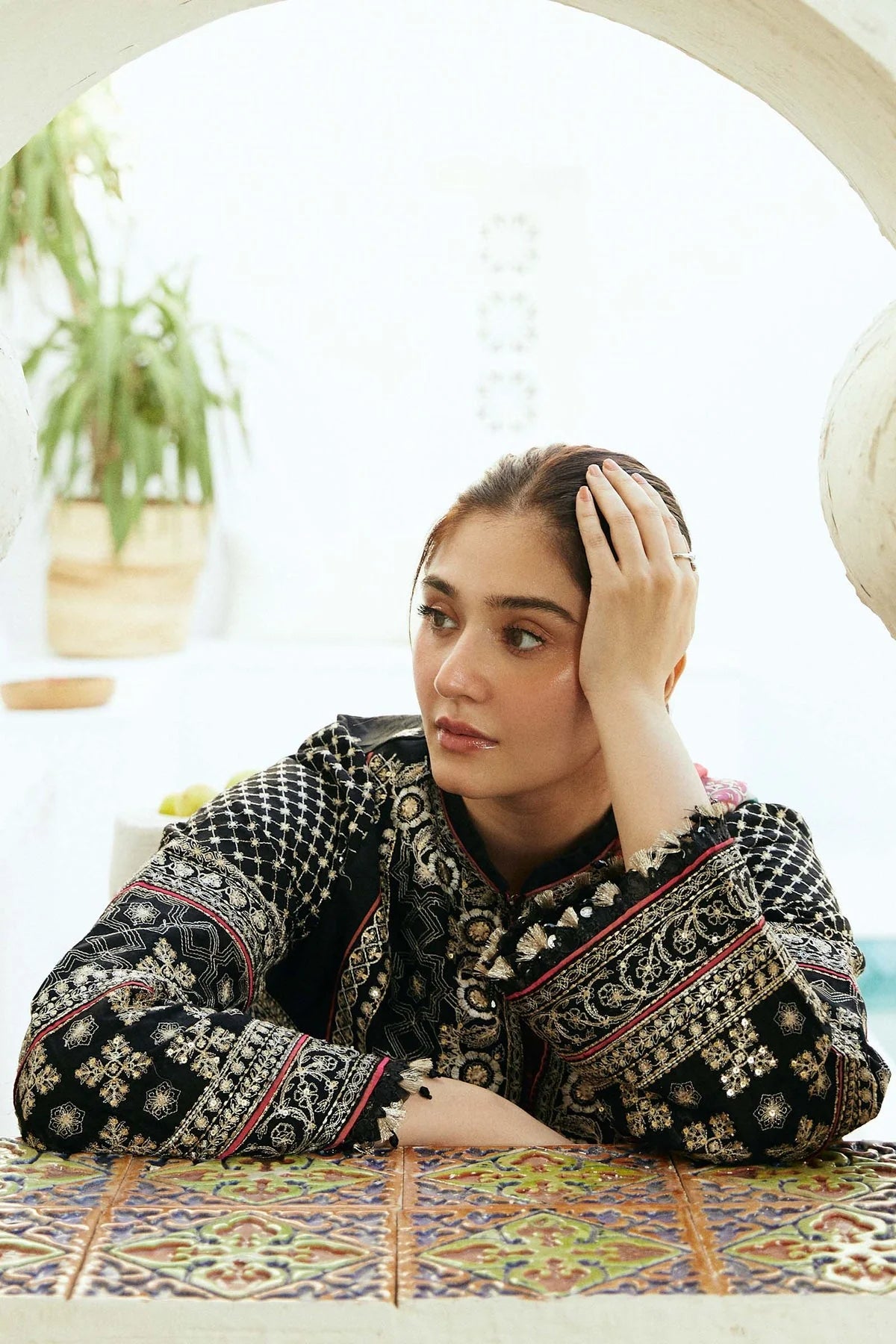 3 Piece - Zara Shahjahan Linen Embroidered Suit with Digital Print Zari Wool Shawl (Unstitched)