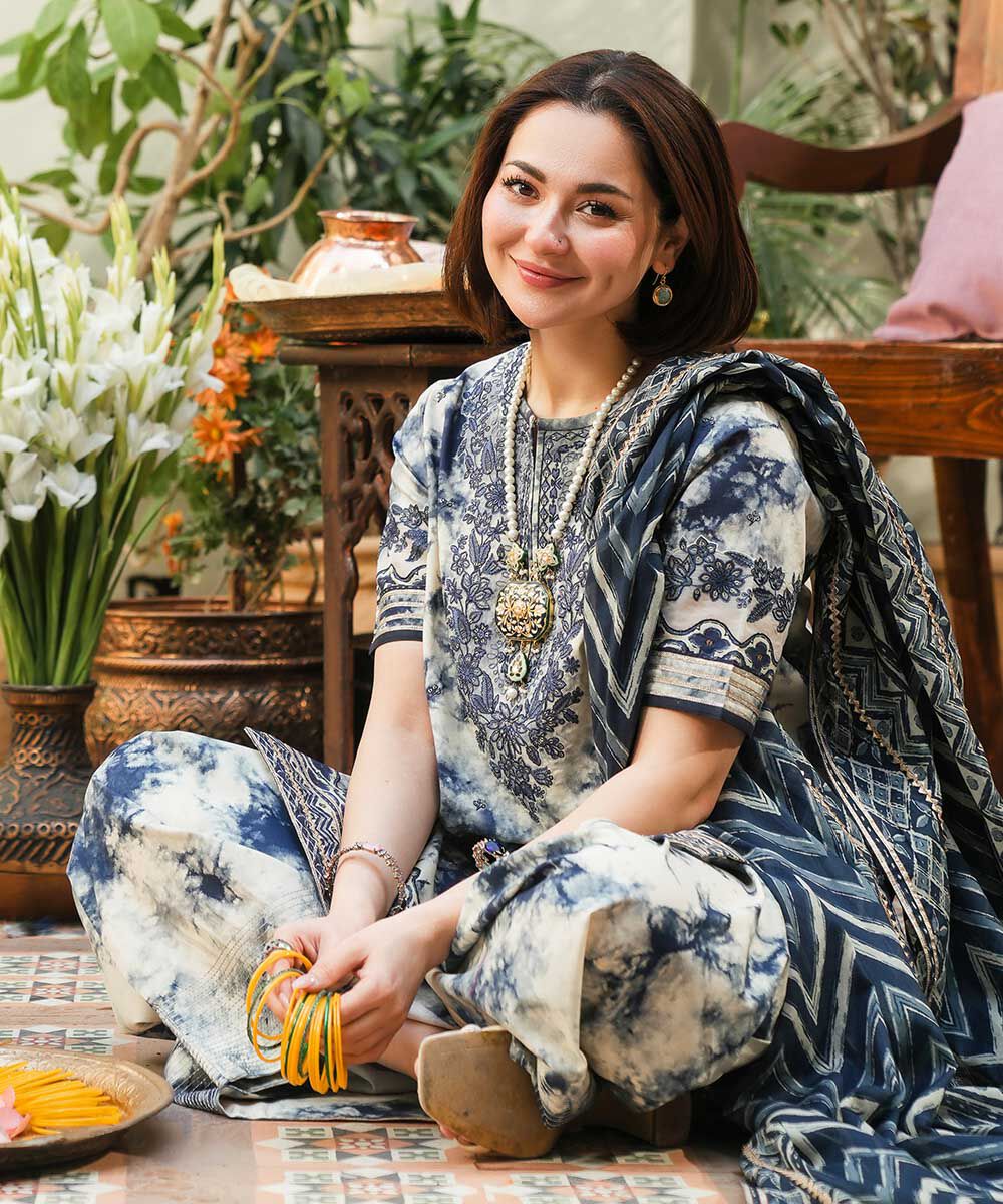 3 Piece - Maria B Lawn Embroidered Suit with Lawn Duppatta (Unstitched)