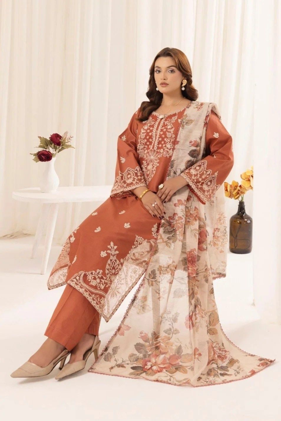 3 Piece - Printed Lawn Embroidered Suit with Tarkashi Lawn Duppatta (Unstitched)