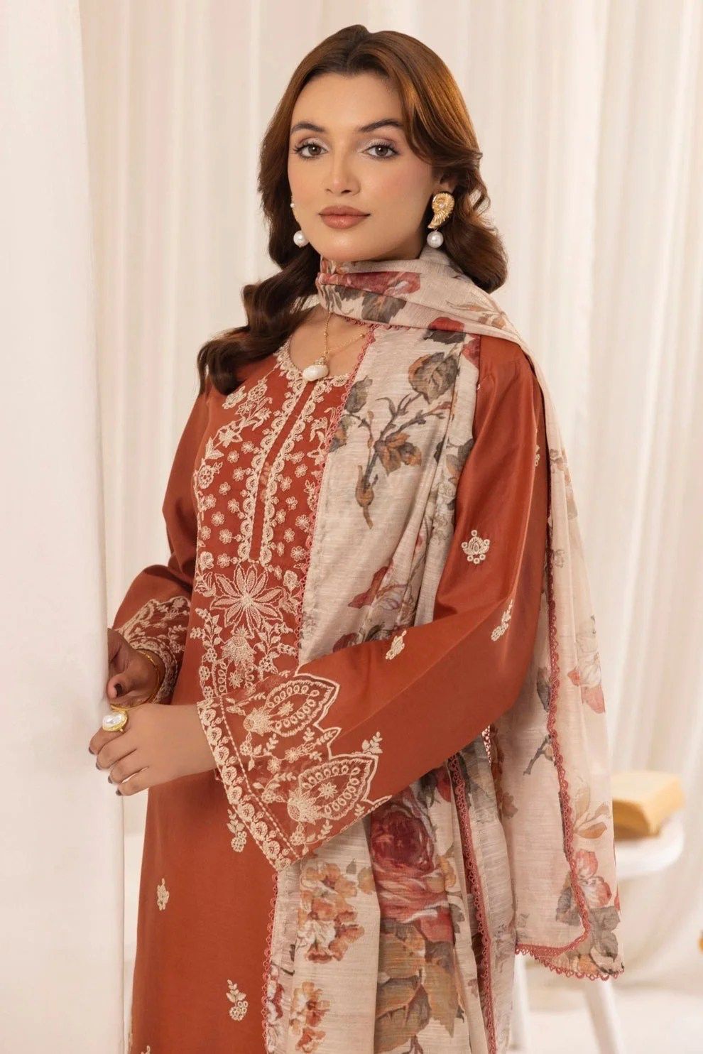 3 Piece - Printed Lawn Embroidered Suit with Tarkashi Lawn Duppatta (Unstitched)