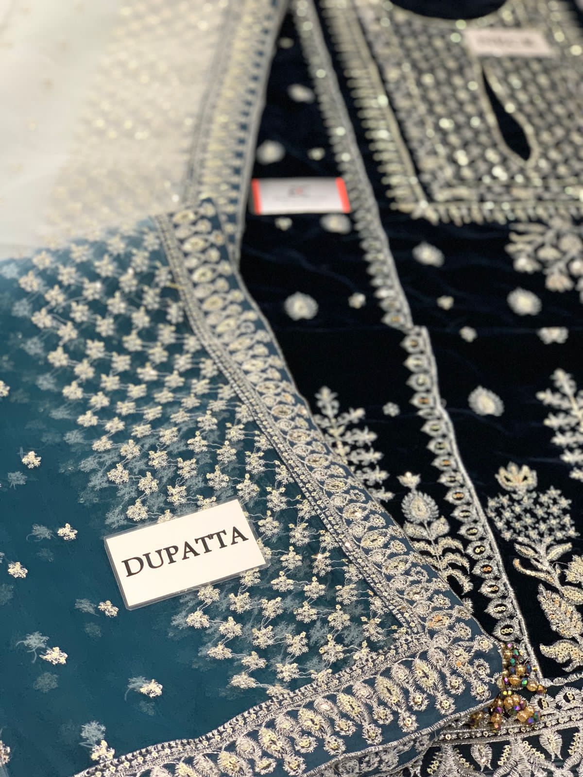 3 Piece - Jazmin Velvet Full Heavy Embroidered Suit with Embroidered Organza Duppatta (Unstitched)